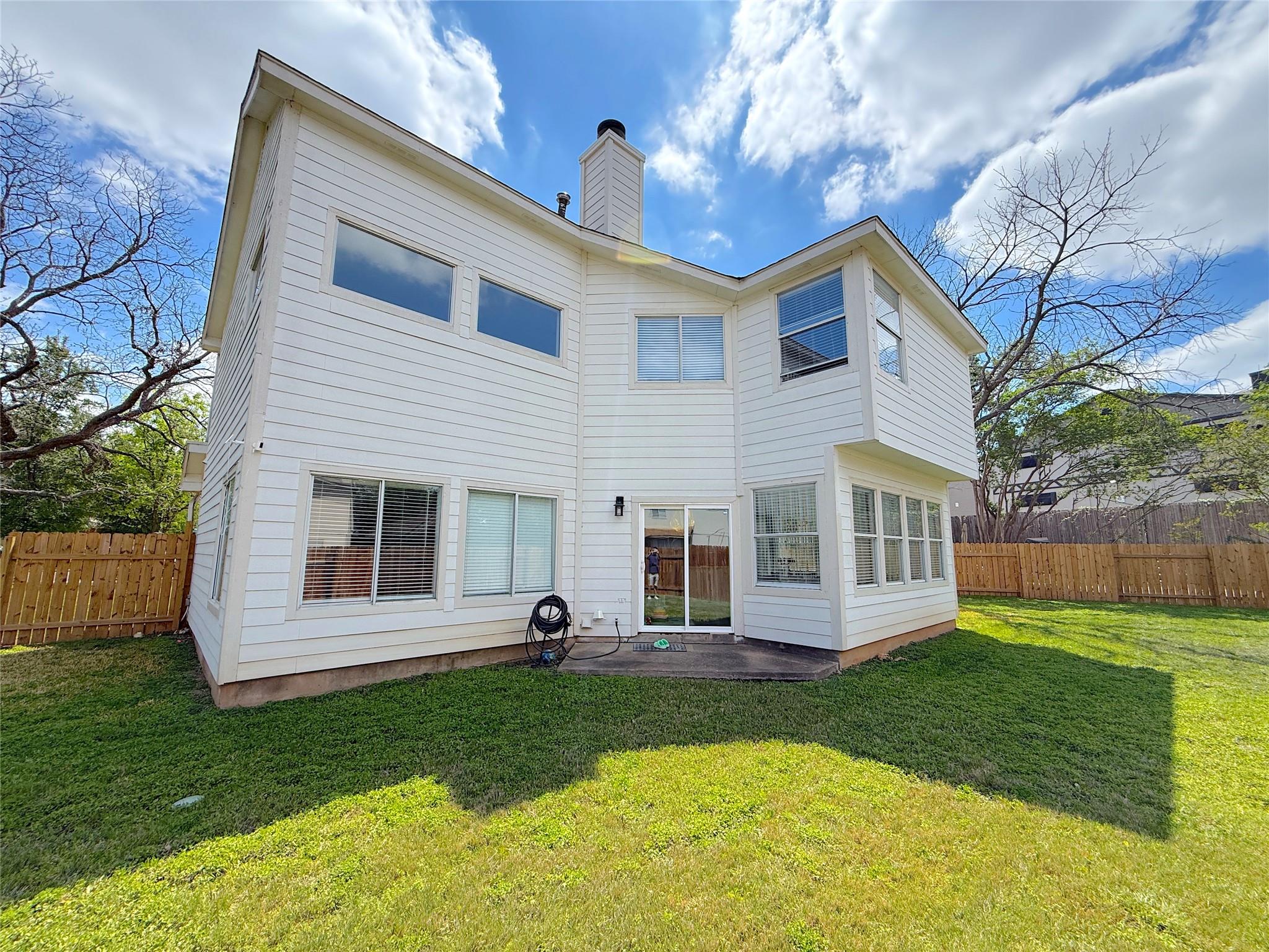 9622 Woodvale Dr, Austin, TX 78729