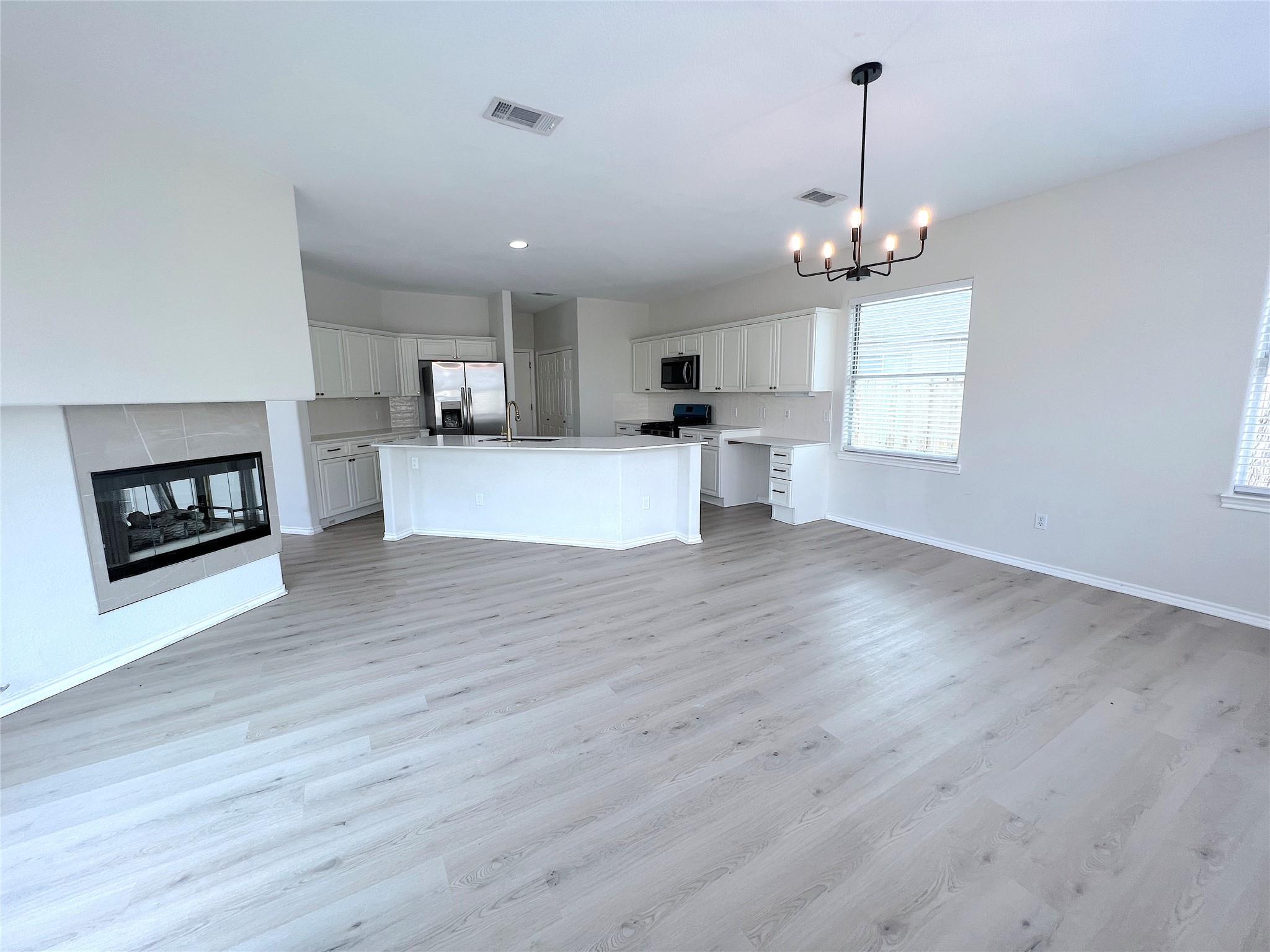 9622 Woodvale Dr, Austin, TX 78729