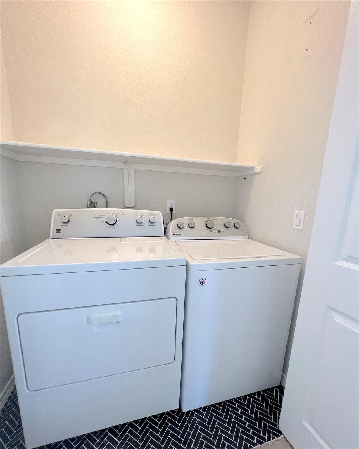 9622 Woodvale Dr, Austin, TX 78729