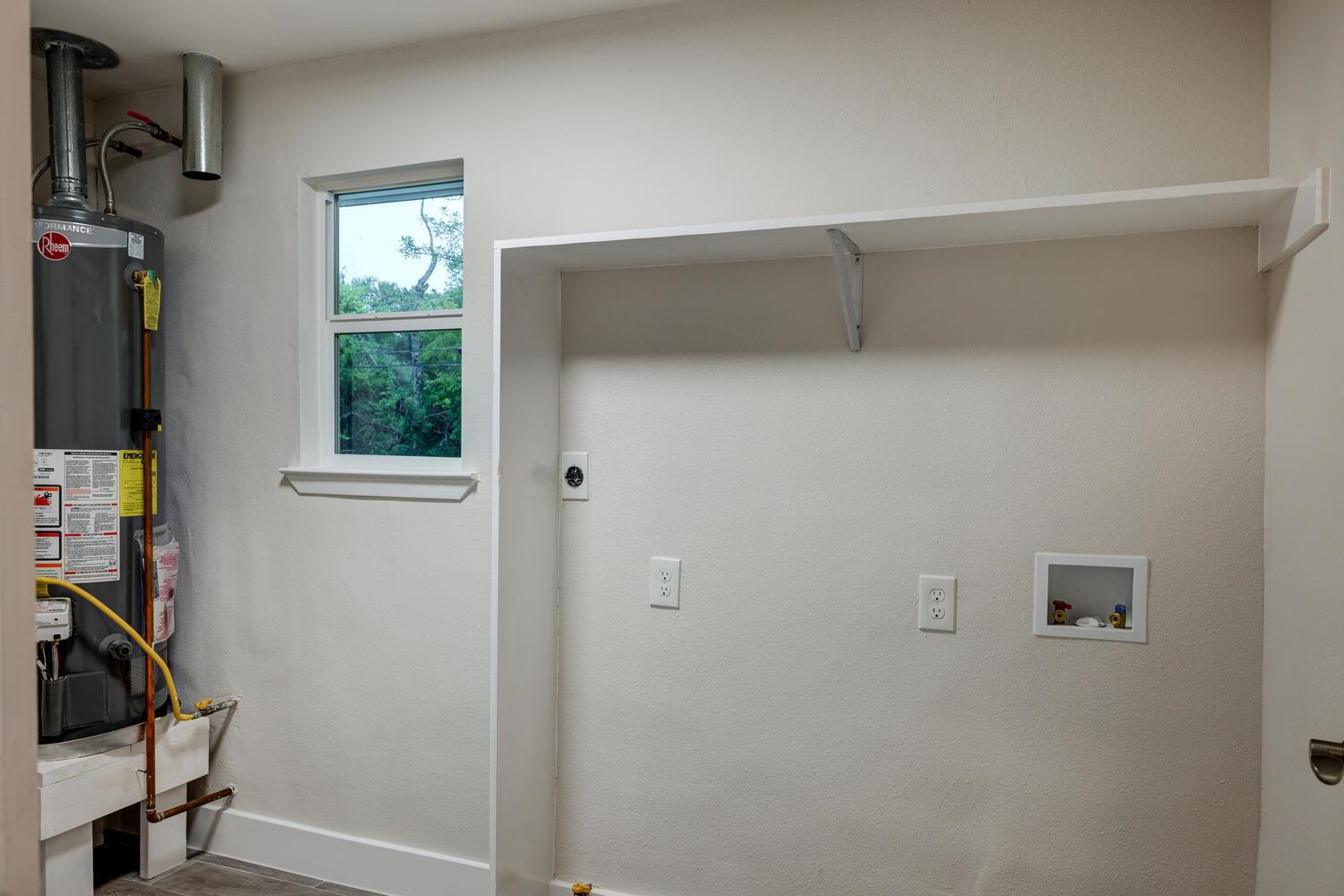 5001 Cottonwood Cir # A, Austin, TX 78723