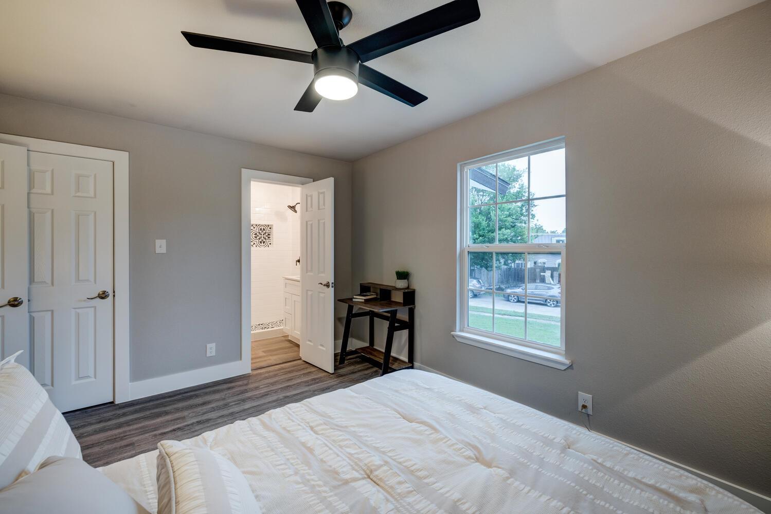 5001 Cottonwood Cir # A, Austin, TX 78723