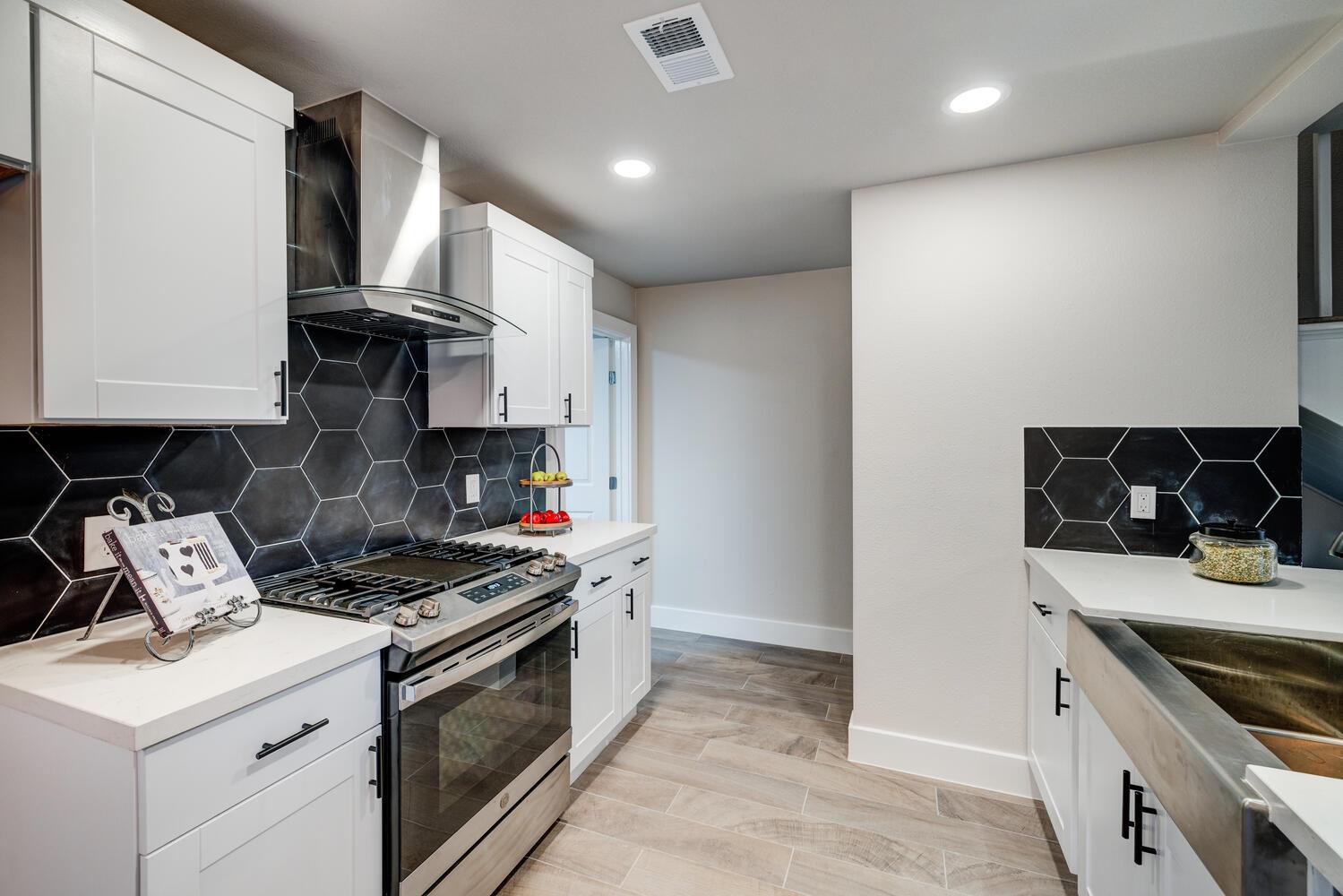 5001 Cottonwood Cir # A, Austin, TX 78723