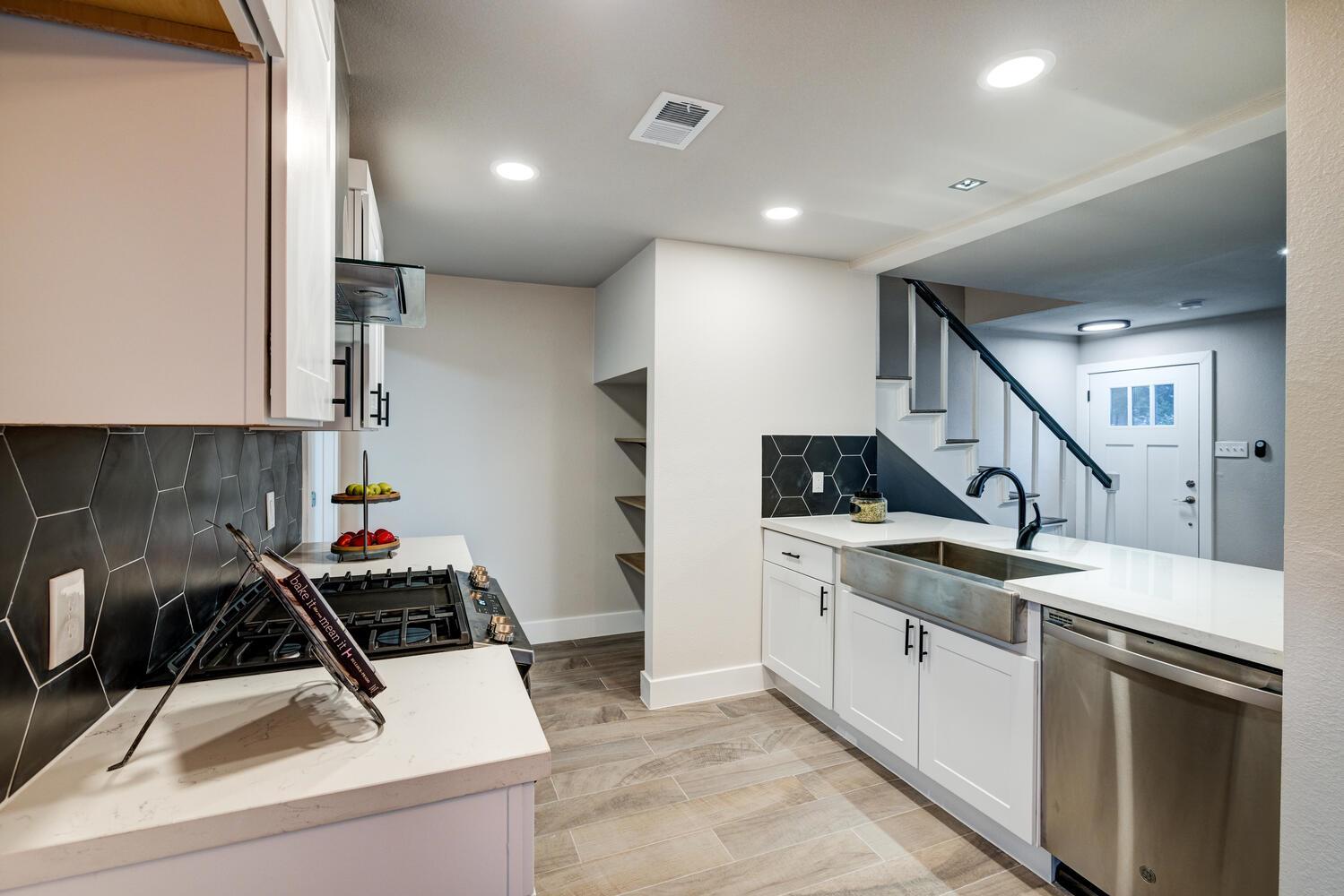 5001 Cottonwood Cir # A, Austin, TX 78723