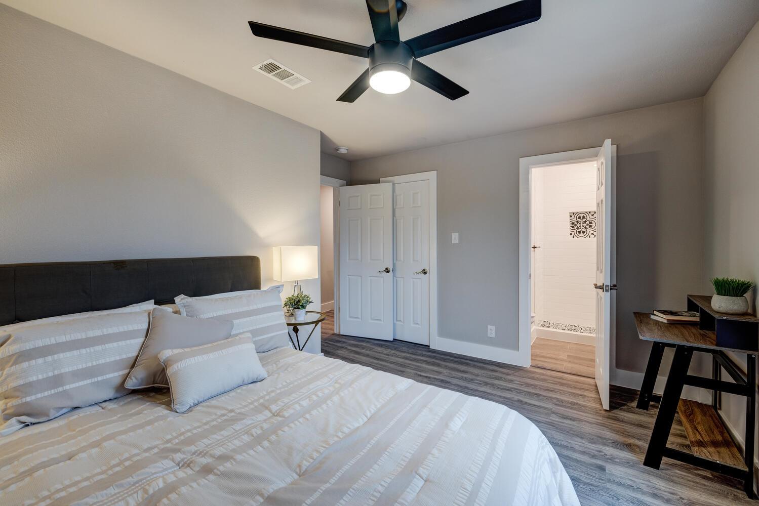 5001 Cottonwood Cir # A, Austin, TX 78723