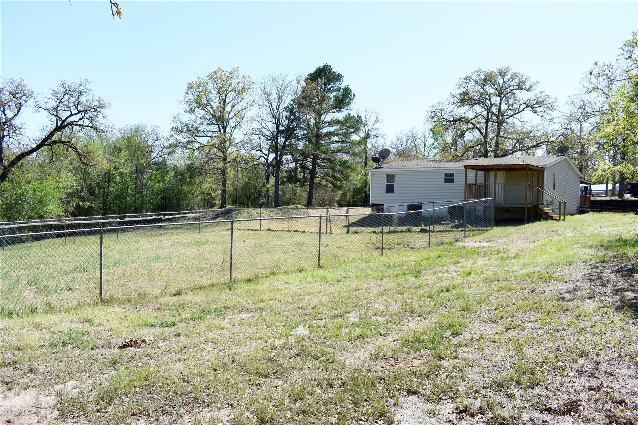 129 Suzanne Dr, Bastrop, TX 78602