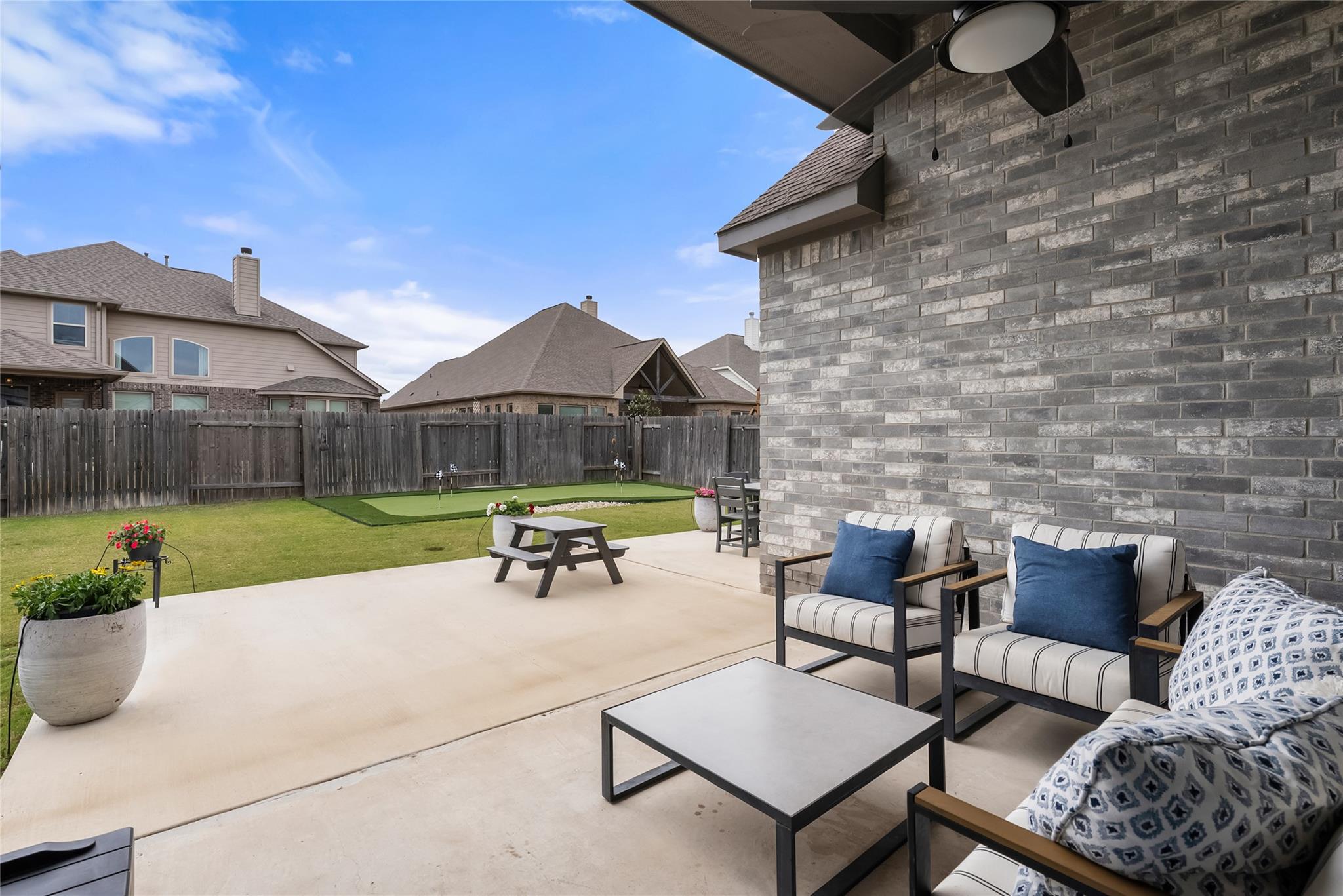 19901 Isle Of Glass St, Pflugerville, TX 78660