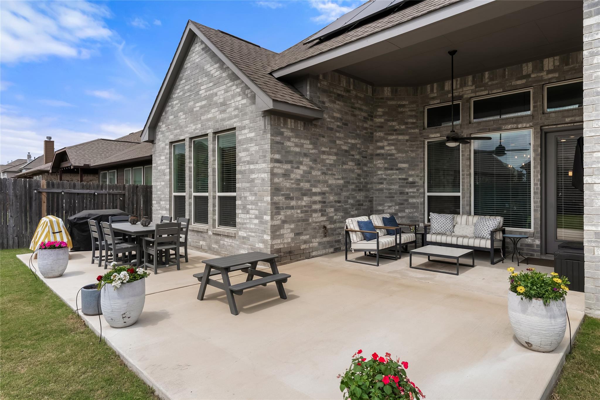 19901 Isle Of Glass St, Pflugerville, TX 78660