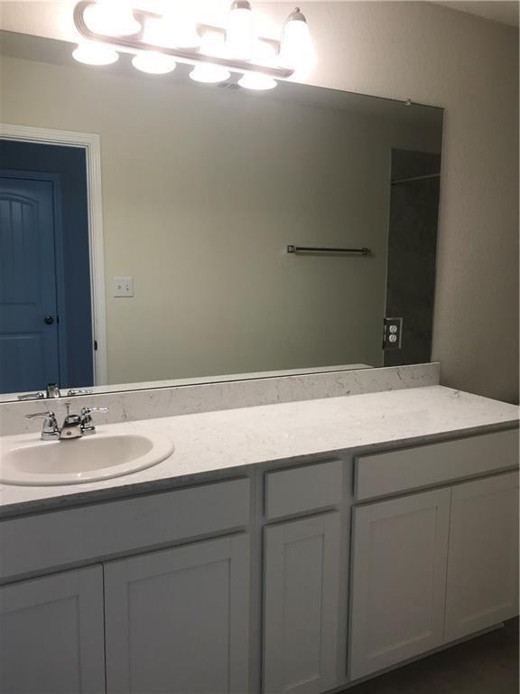 115 Iron Rail Rd, Dripping Springs, TX 78620