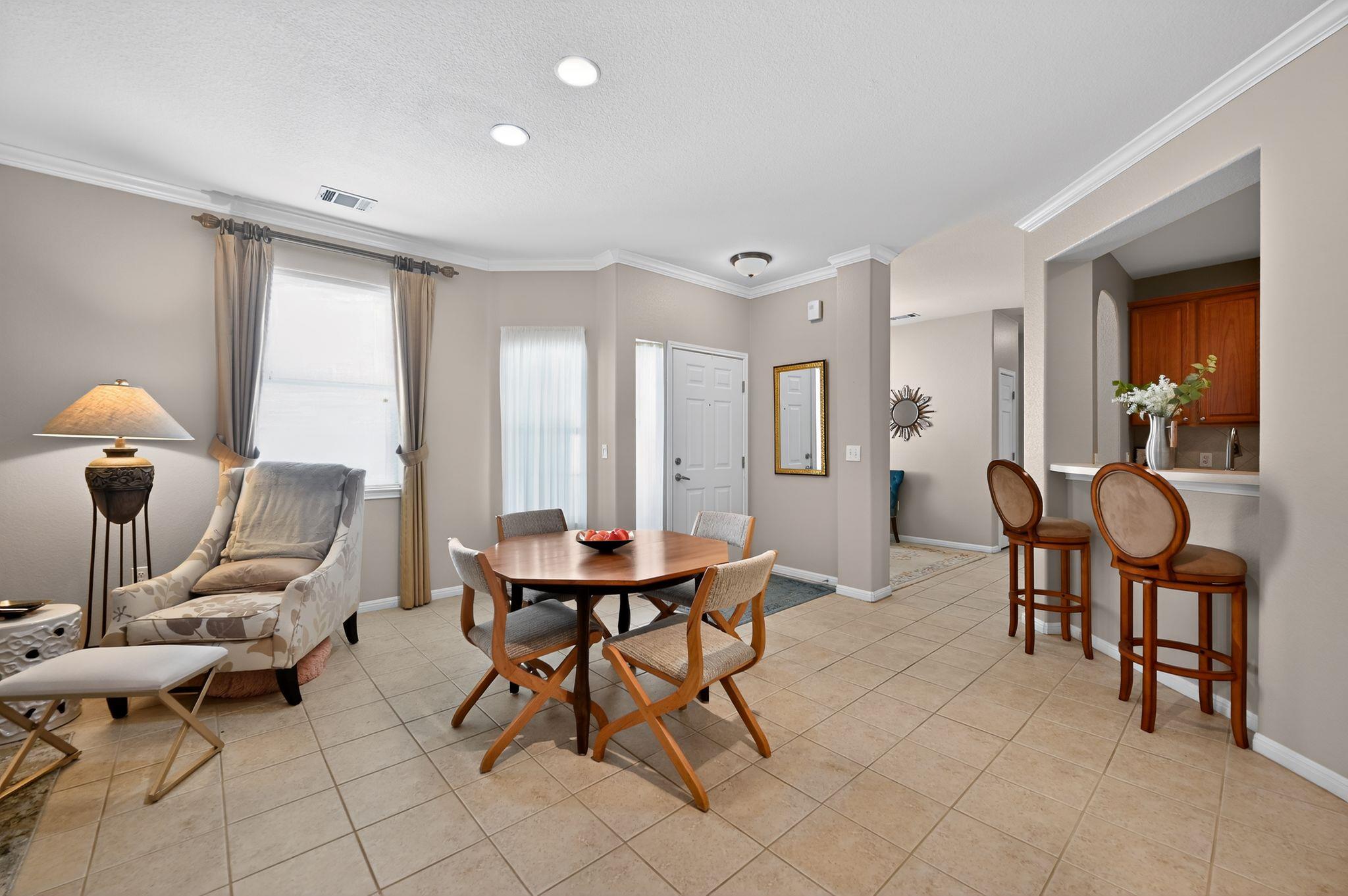 7708 San Felipe Blvd # 8, Austin, TX 78729