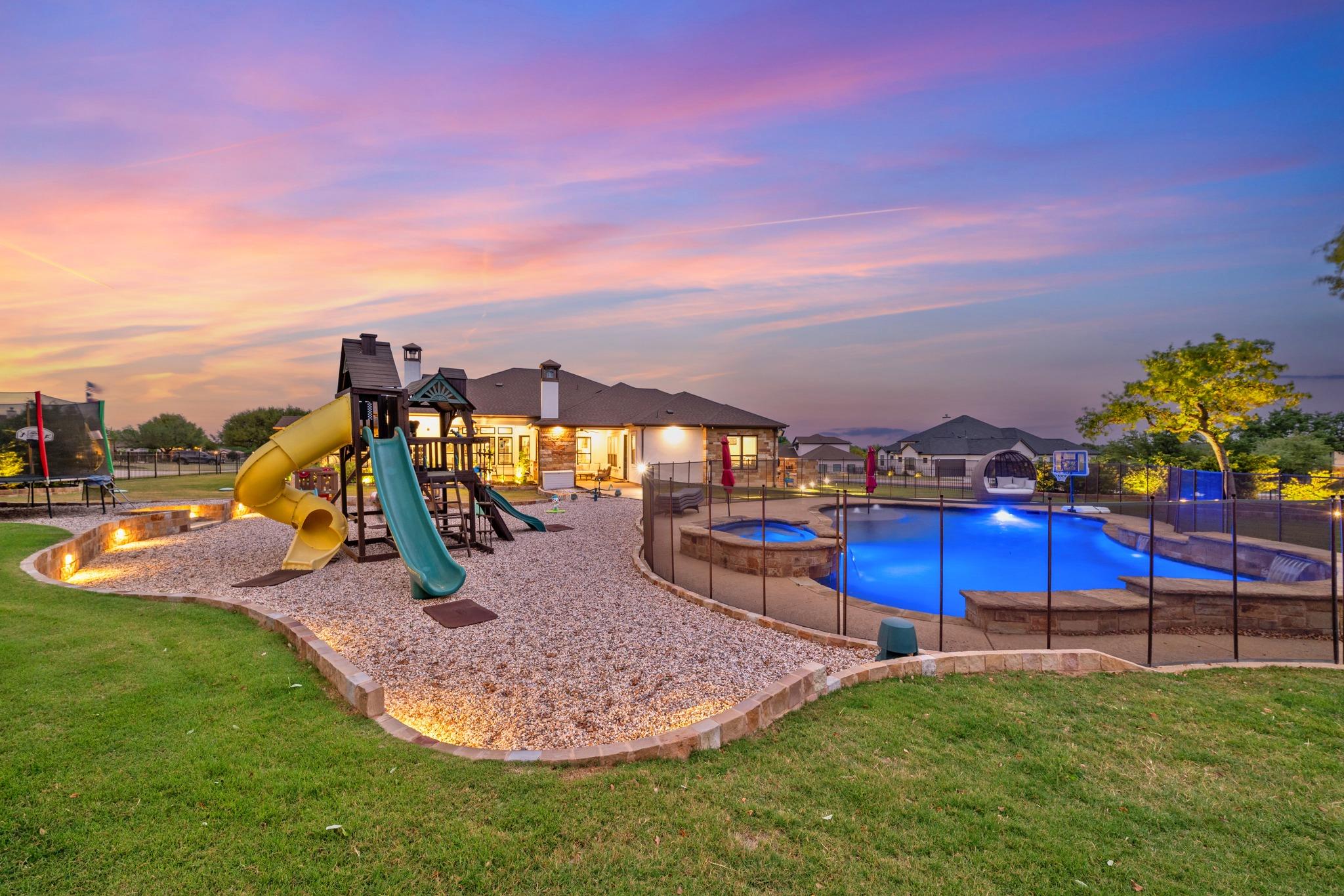 401 Highland Bluff Dr, Georgetown, TX 78633