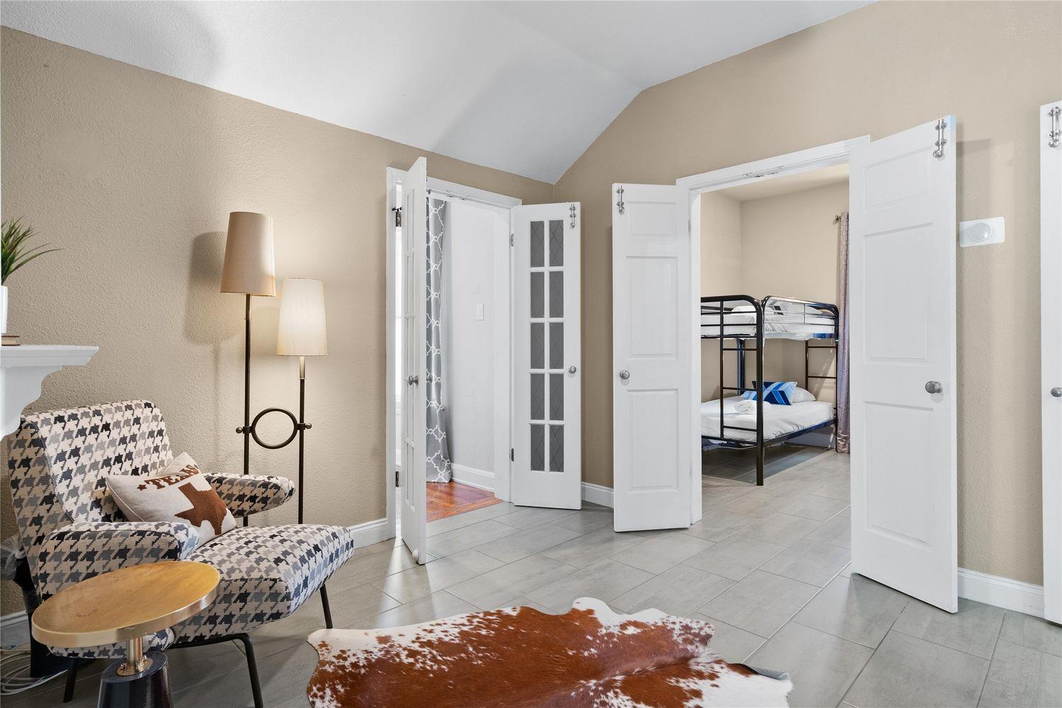 2106 Kenwood Ave, Austin, TX 78704