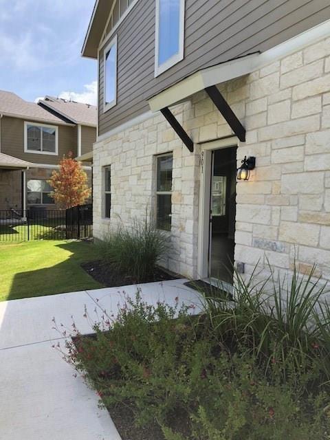 516 E Slaughter Ln # 901, Austin, TX 78744