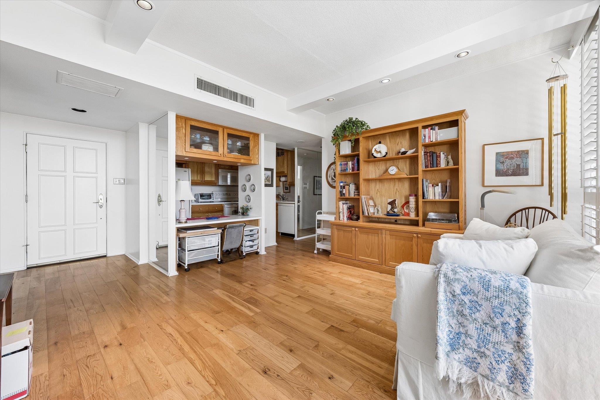 1801 Lavaca St # 3M, Austin, TX 78701