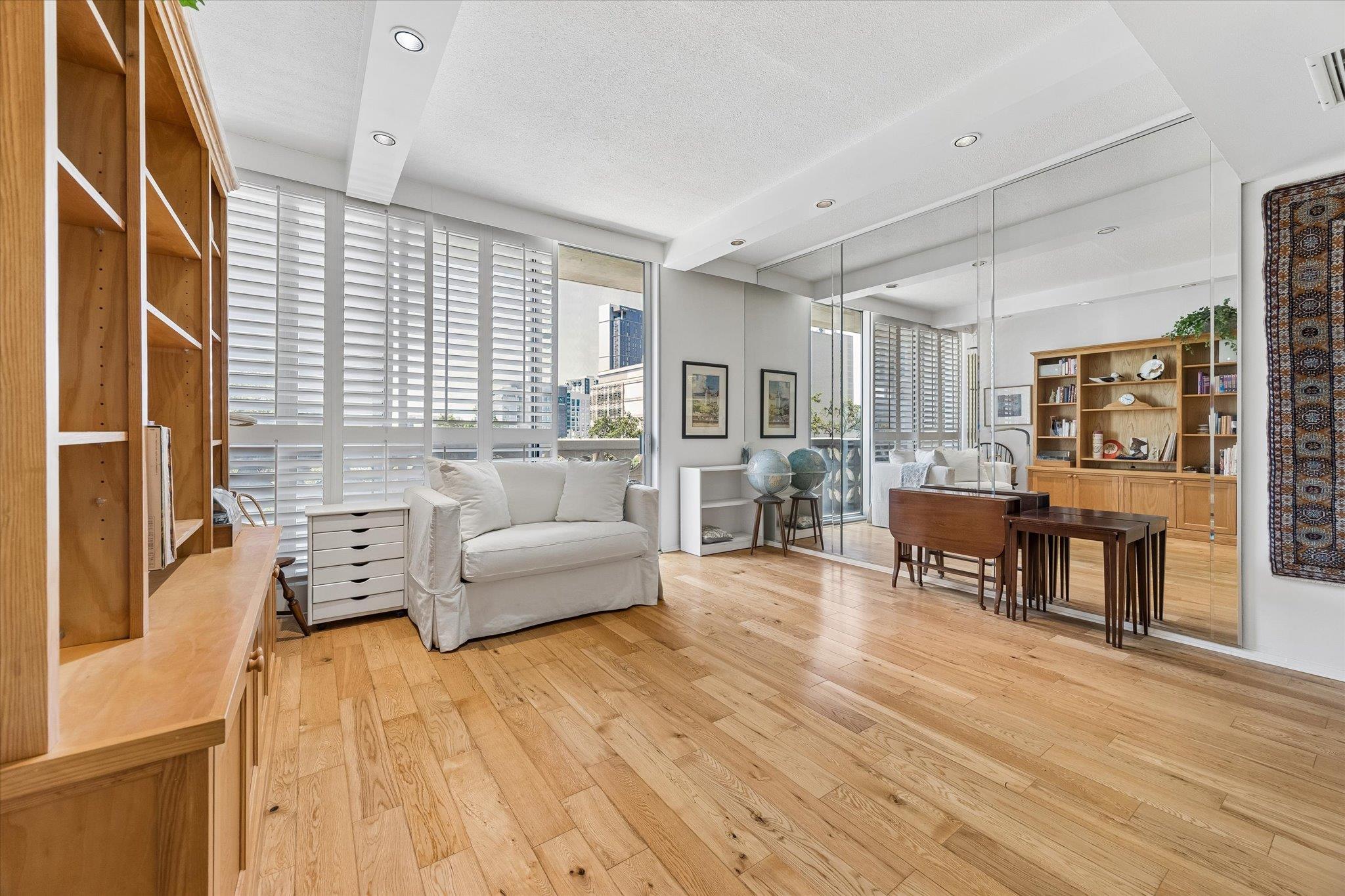 1801 Lavaca St # 3M, Austin, TX 78701