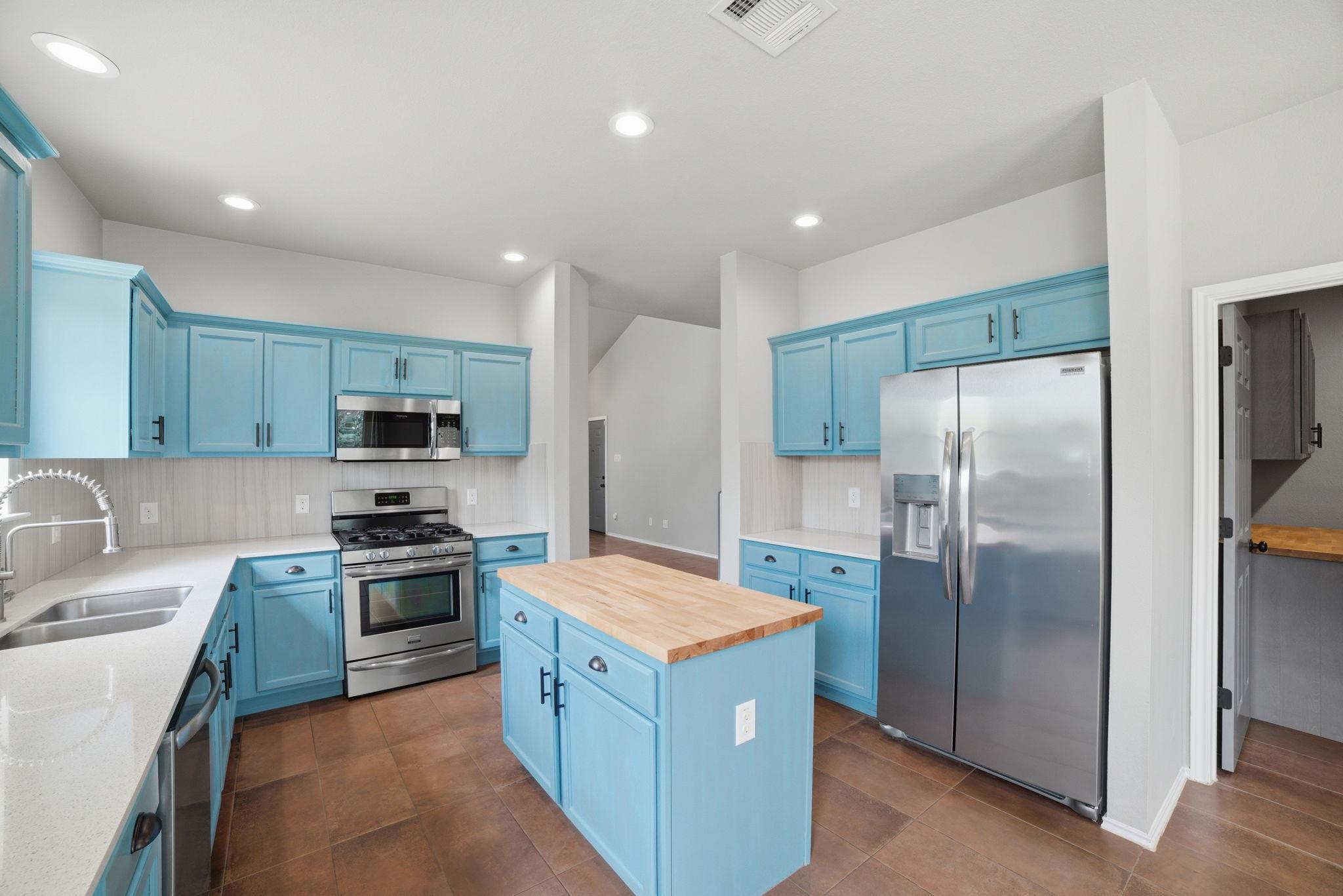 600 Bull Creek Pkwy, Cedar Park, TX 78613