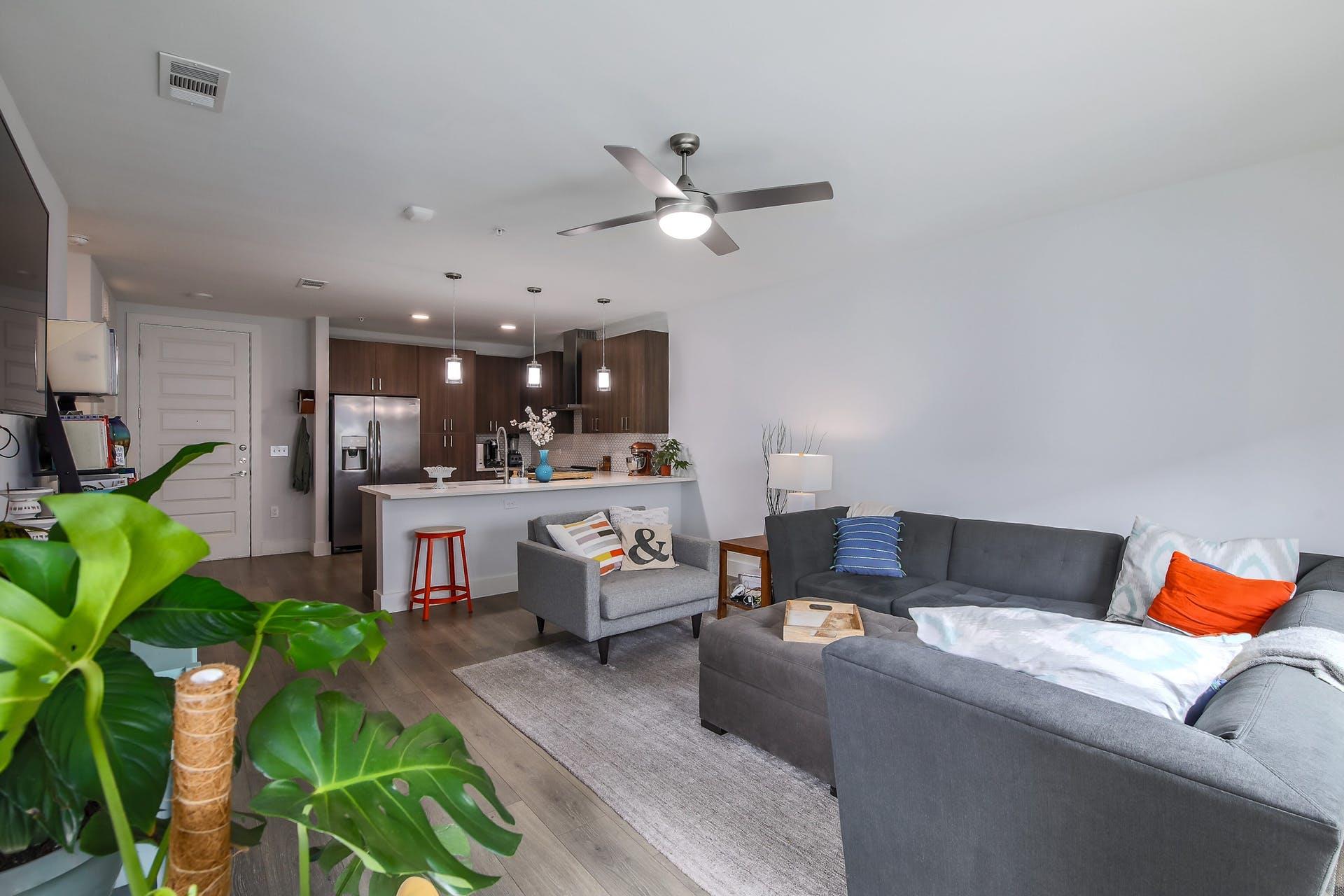 2213 Poquito St # 305, Austin, TX 78722