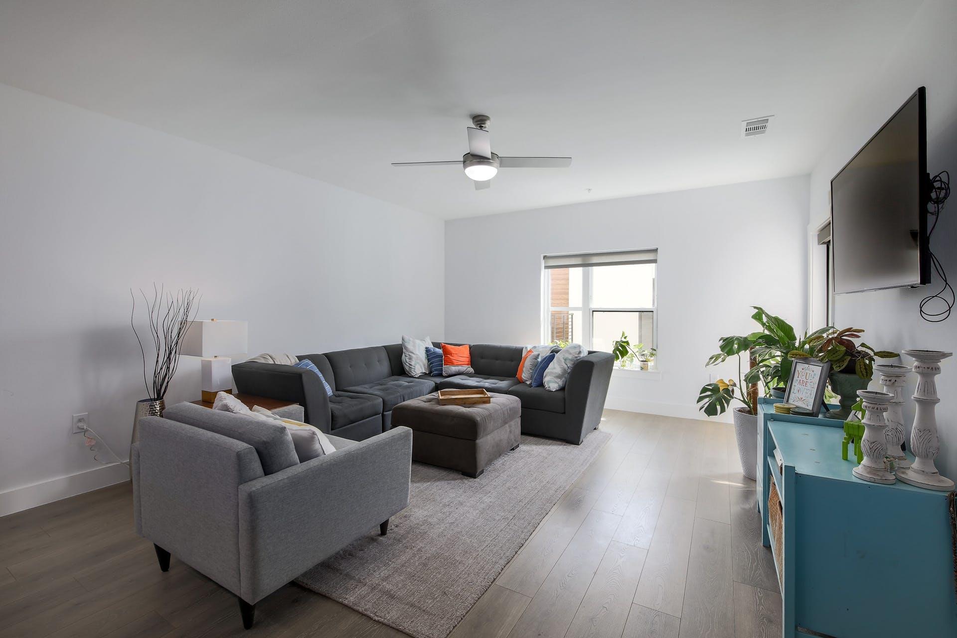 2213 Poquito St # 305, Austin, TX 78722