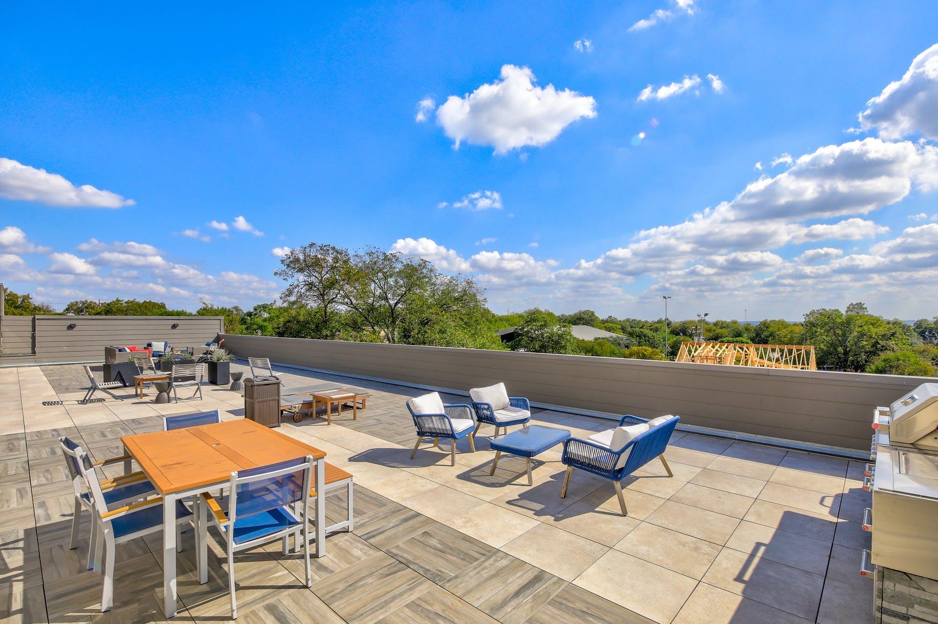 2213 Poquito St # 305, Austin, TX 78722