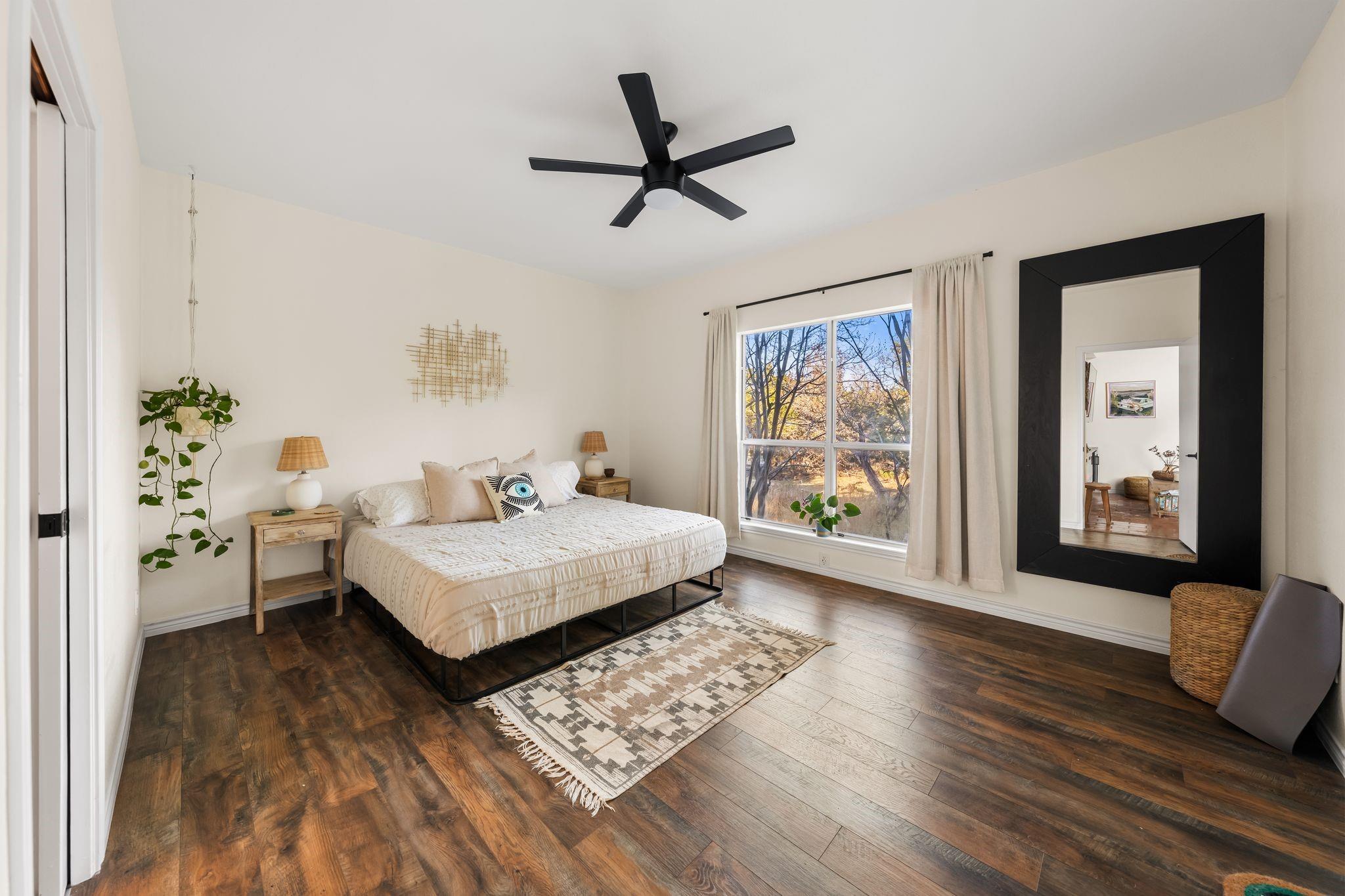 42 La Buena Vista Dr, Wimberley, TX 78676