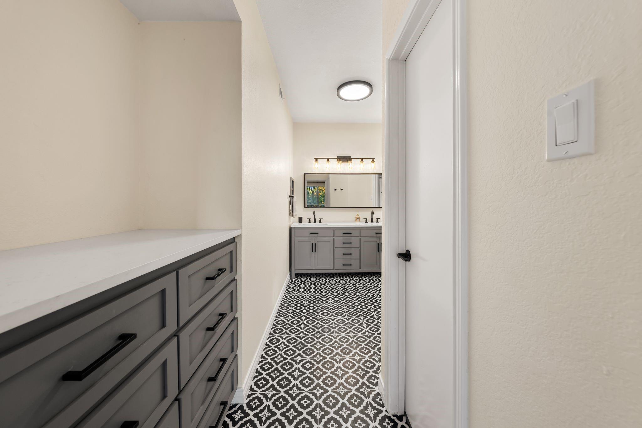 42 La Buena Vista Dr, Wimberley, TX 78676