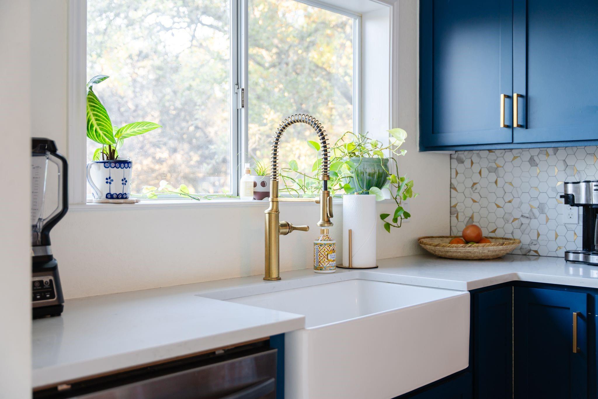 42 La Buena Vista Dr, Wimberley, TX 78676