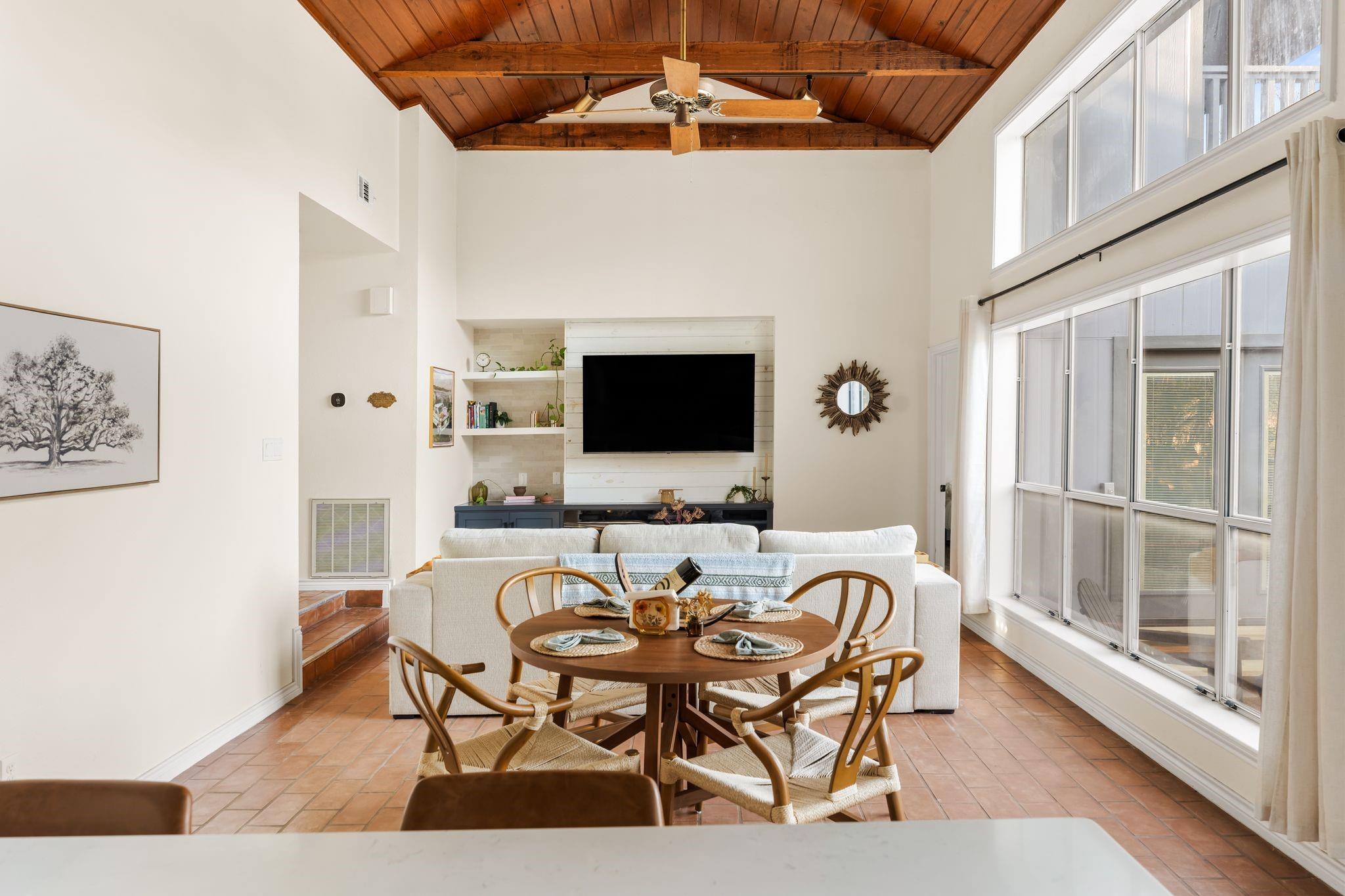 42 La Buena Vista Dr, Wimberley, TX 78676