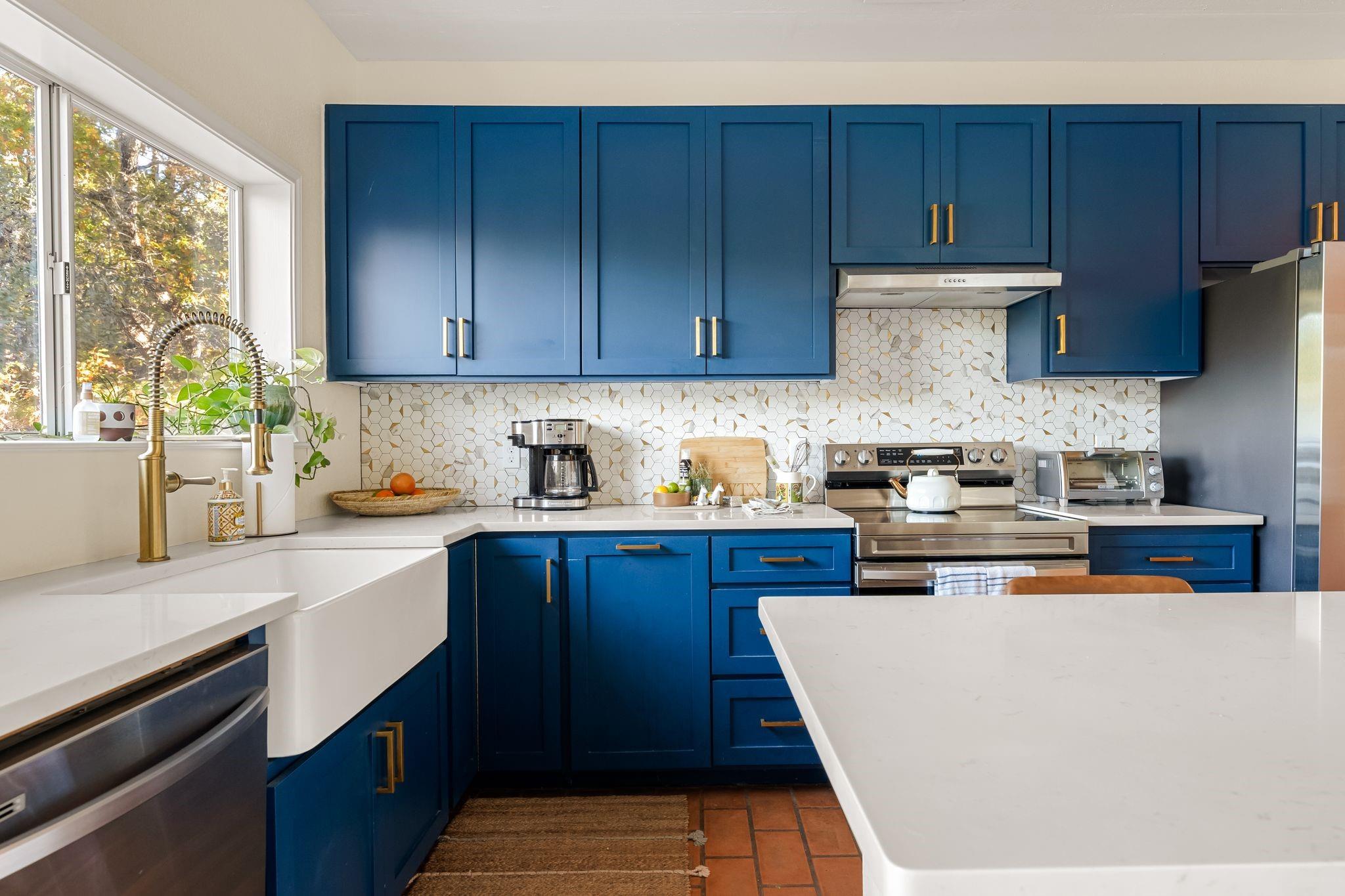 42 La Buena Vista Dr, Wimberley, TX 78676