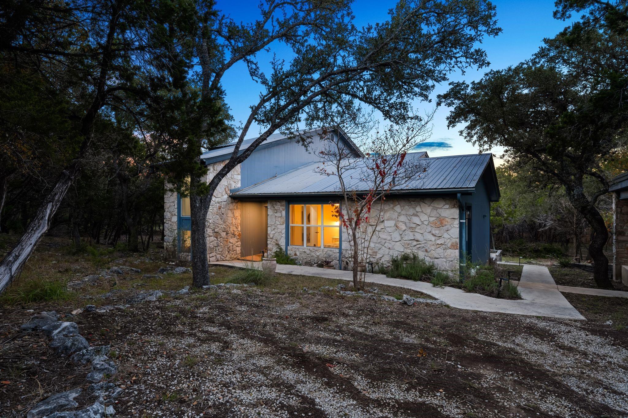 42 La Buena Vista Dr, Wimberley, TX 78676