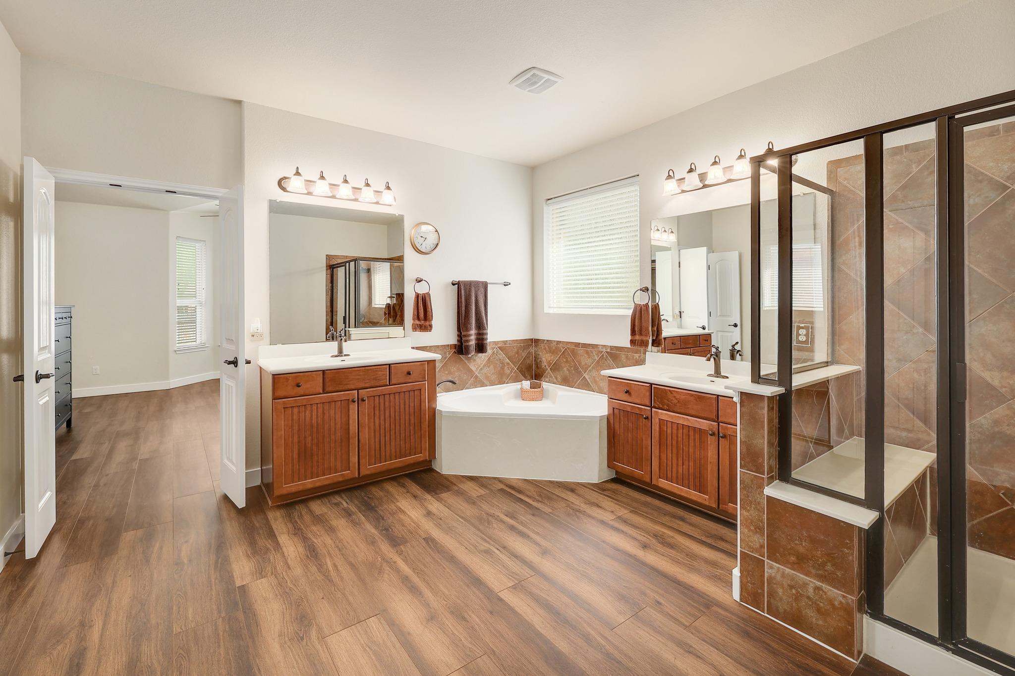 212 Monahans Dr, Georgetown, TX 78628