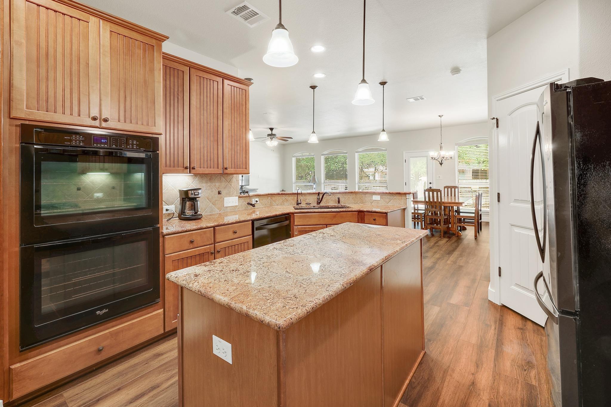 212 Monahans Dr, Georgetown, TX 78628