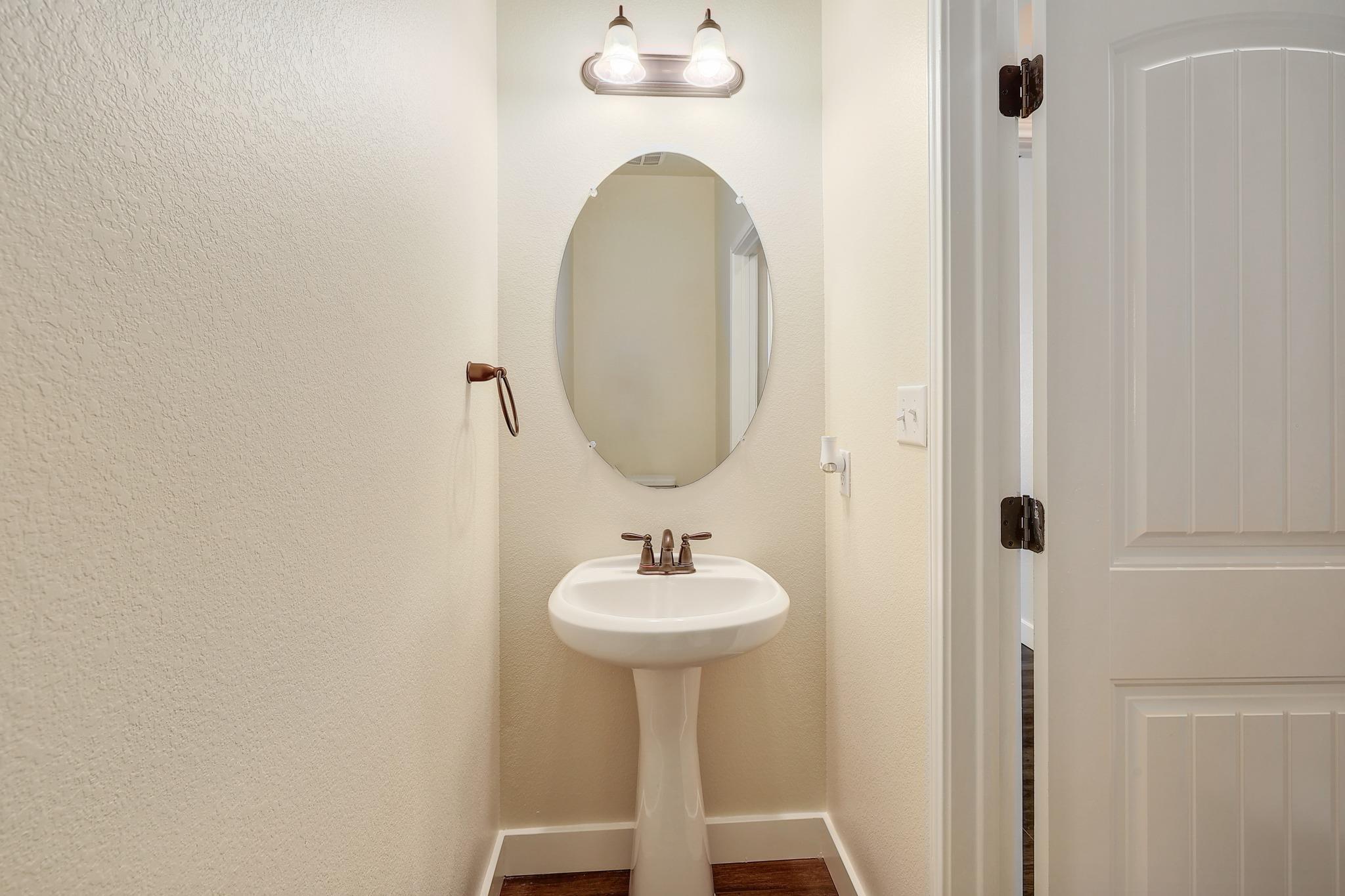 212 Monahans Dr, Georgetown, TX 78628