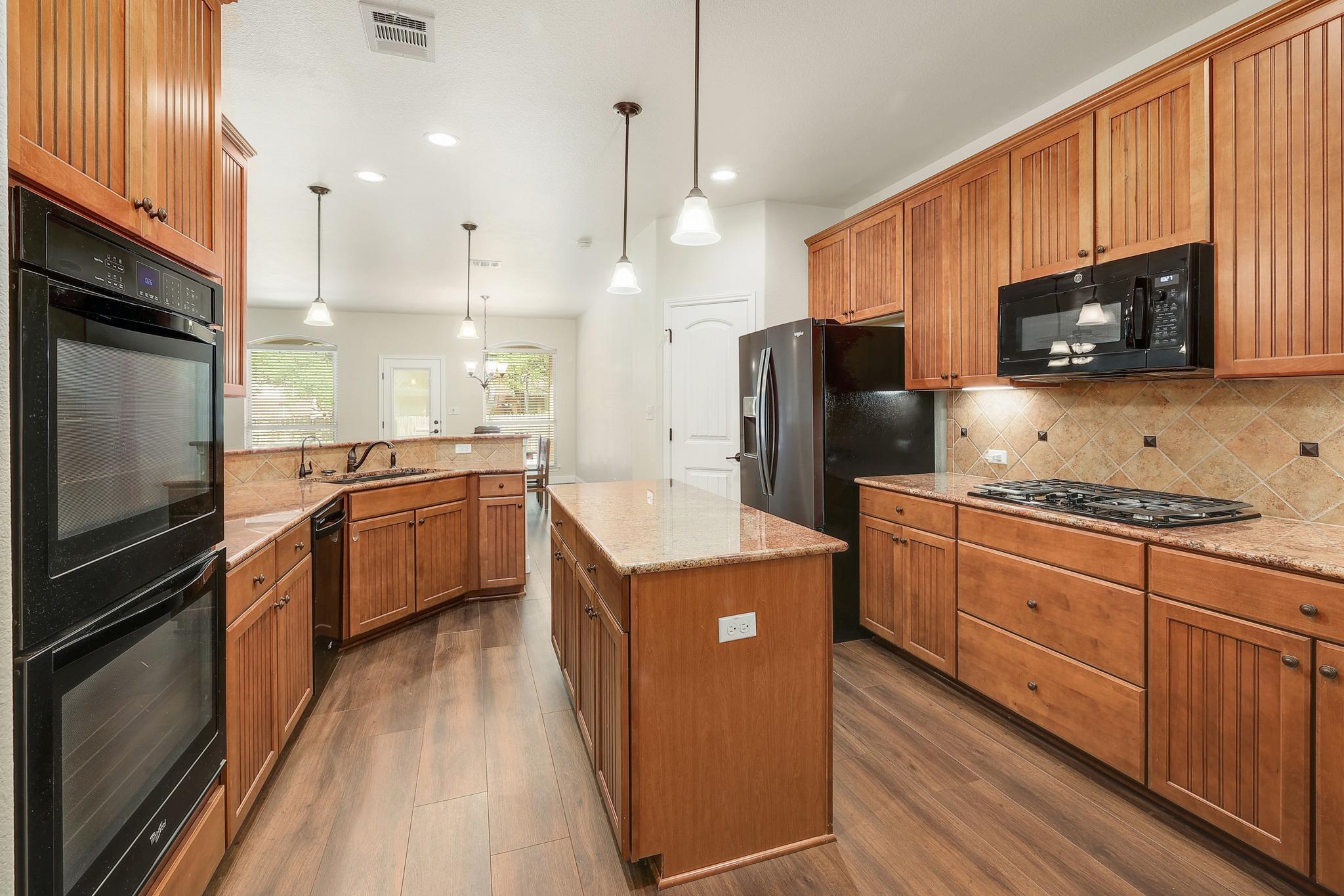 212 Monahans Dr, Georgetown, TX 78628