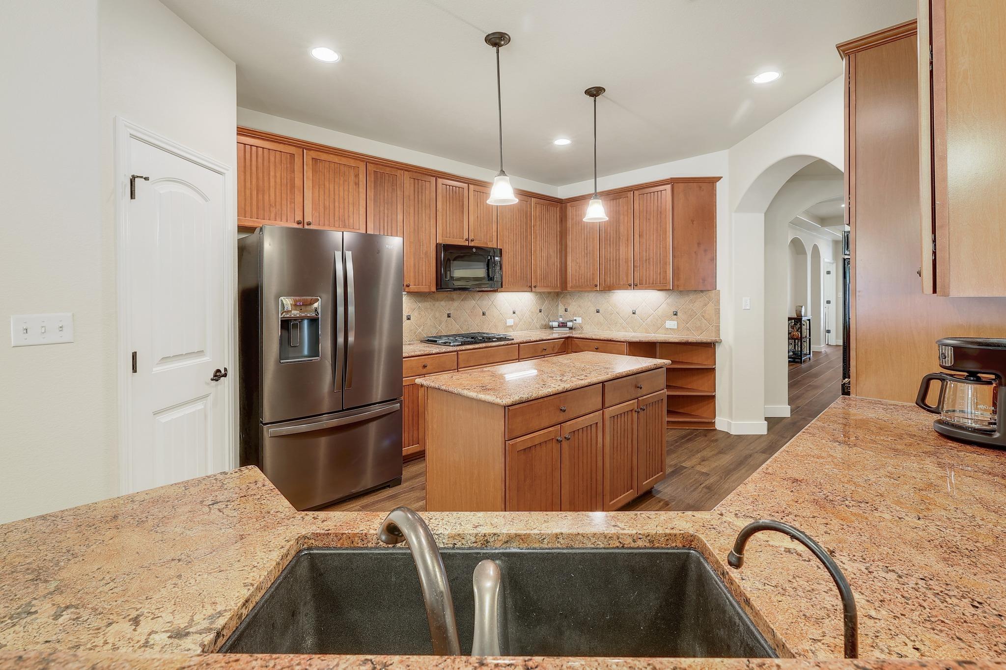 212 Monahans Dr, Georgetown, TX 78628