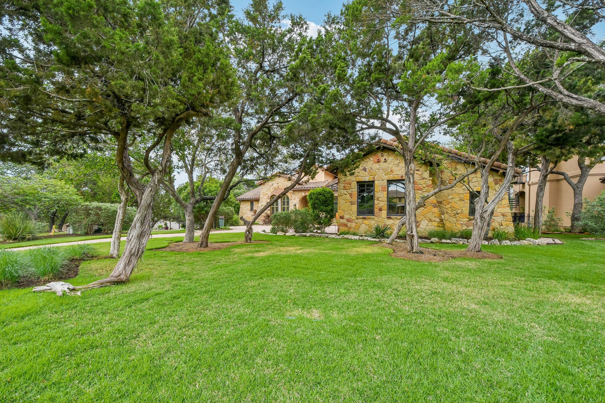 17701 Navigation Ln, Lago Vista, TX 78645