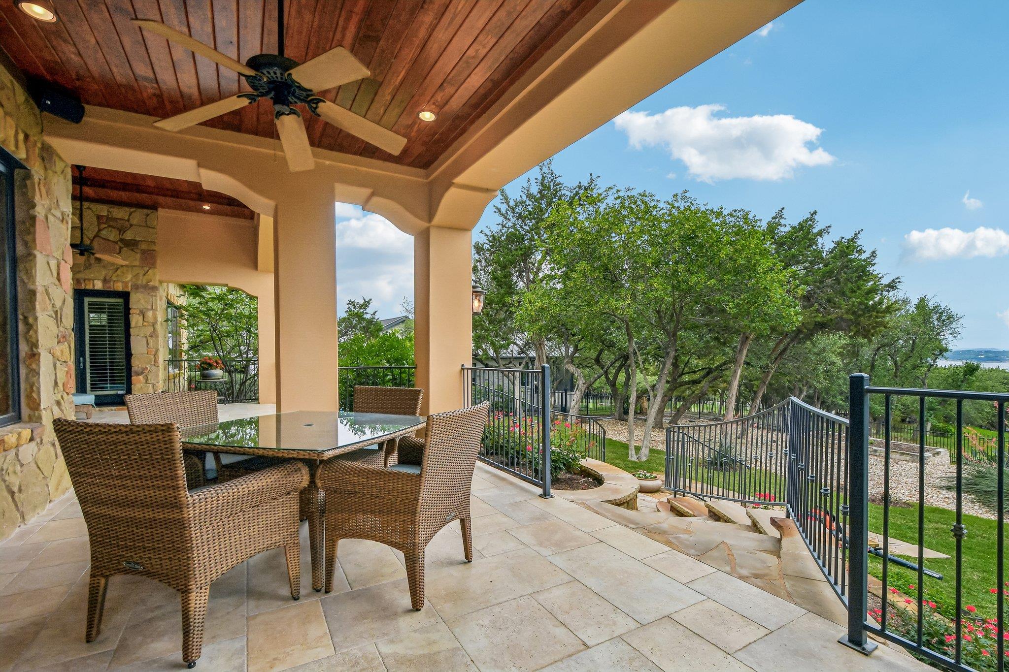 17701 Navigation Ln, Lago Vista, TX 78645