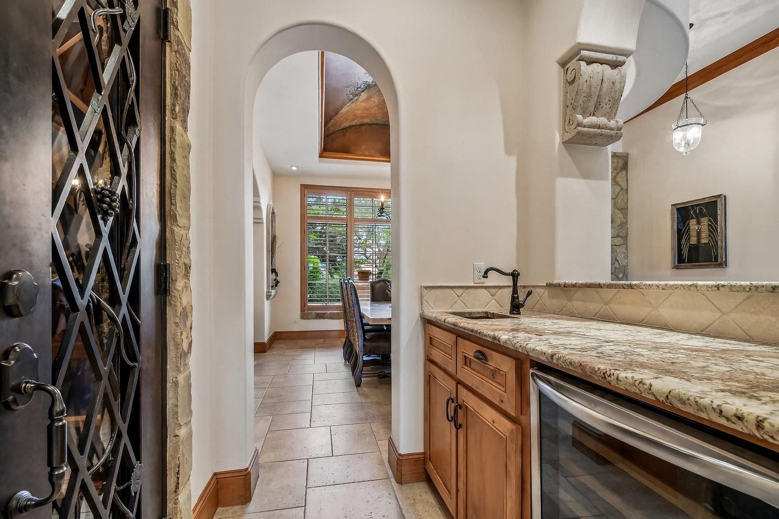 17701 Navigation Ln, Lago Vista, TX 78645