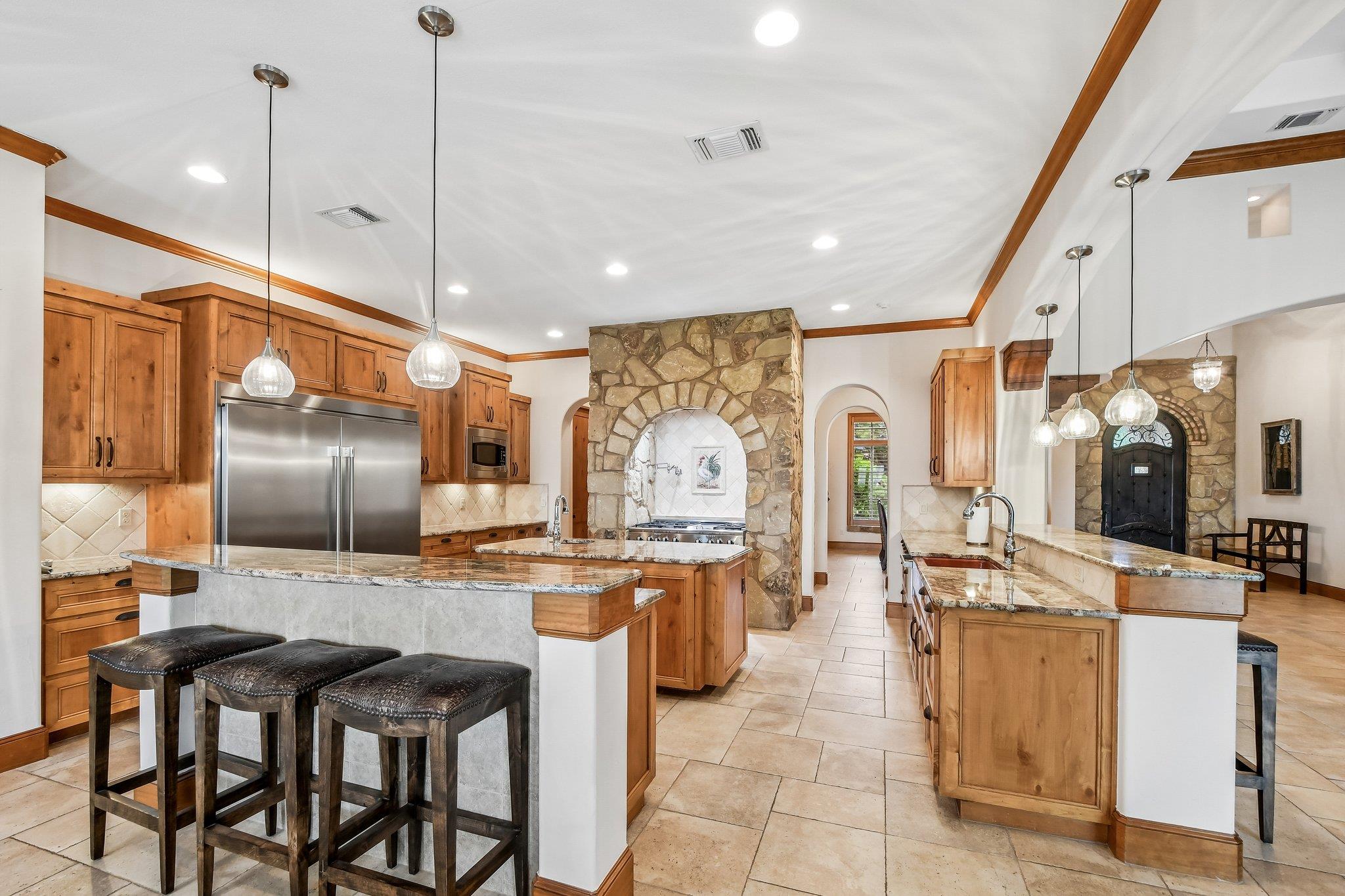 17701 Navigation Ln, Lago Vista, TX 78645