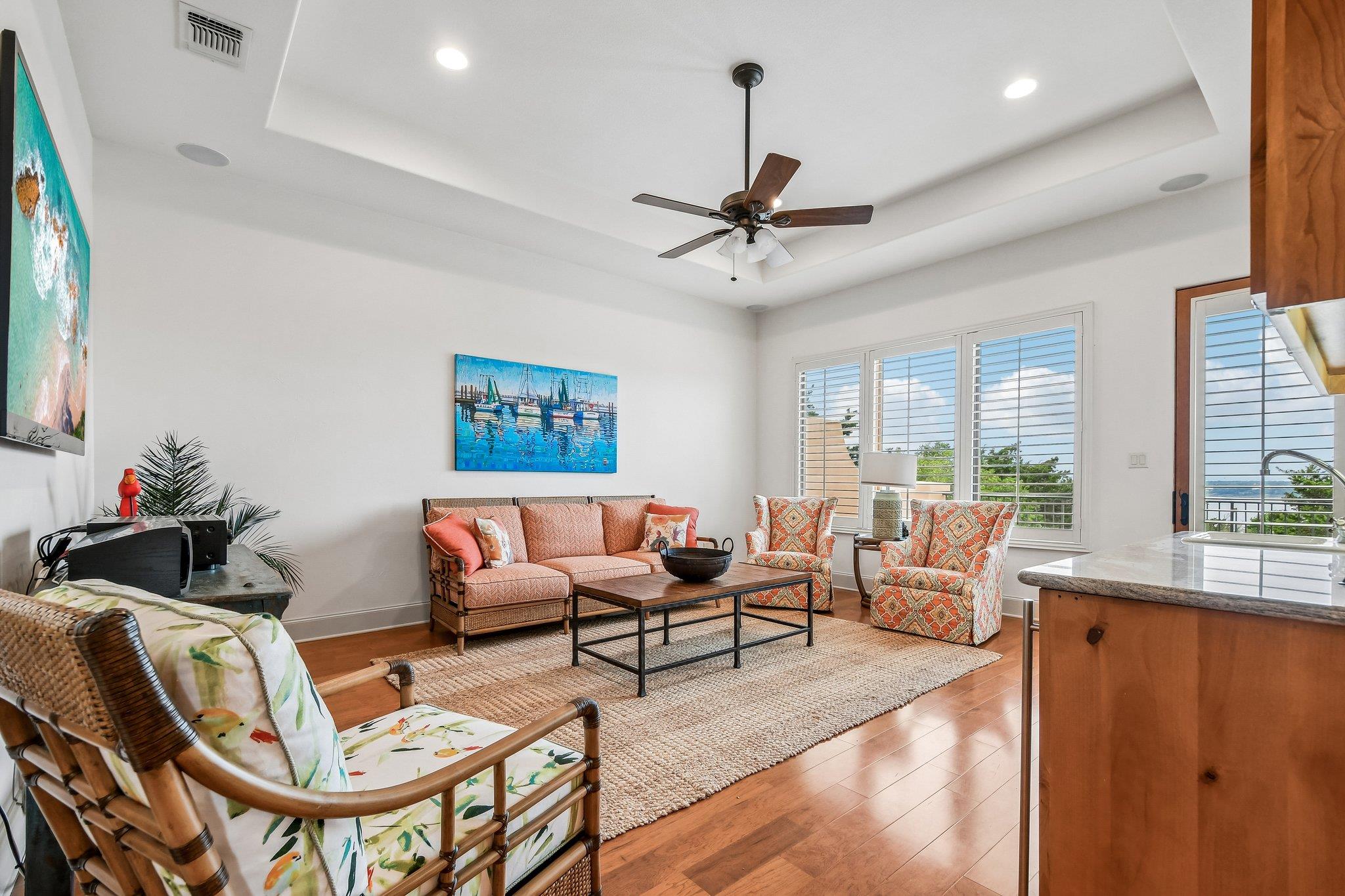 17701 Navigation Ln, Lago Vista, TX 78645