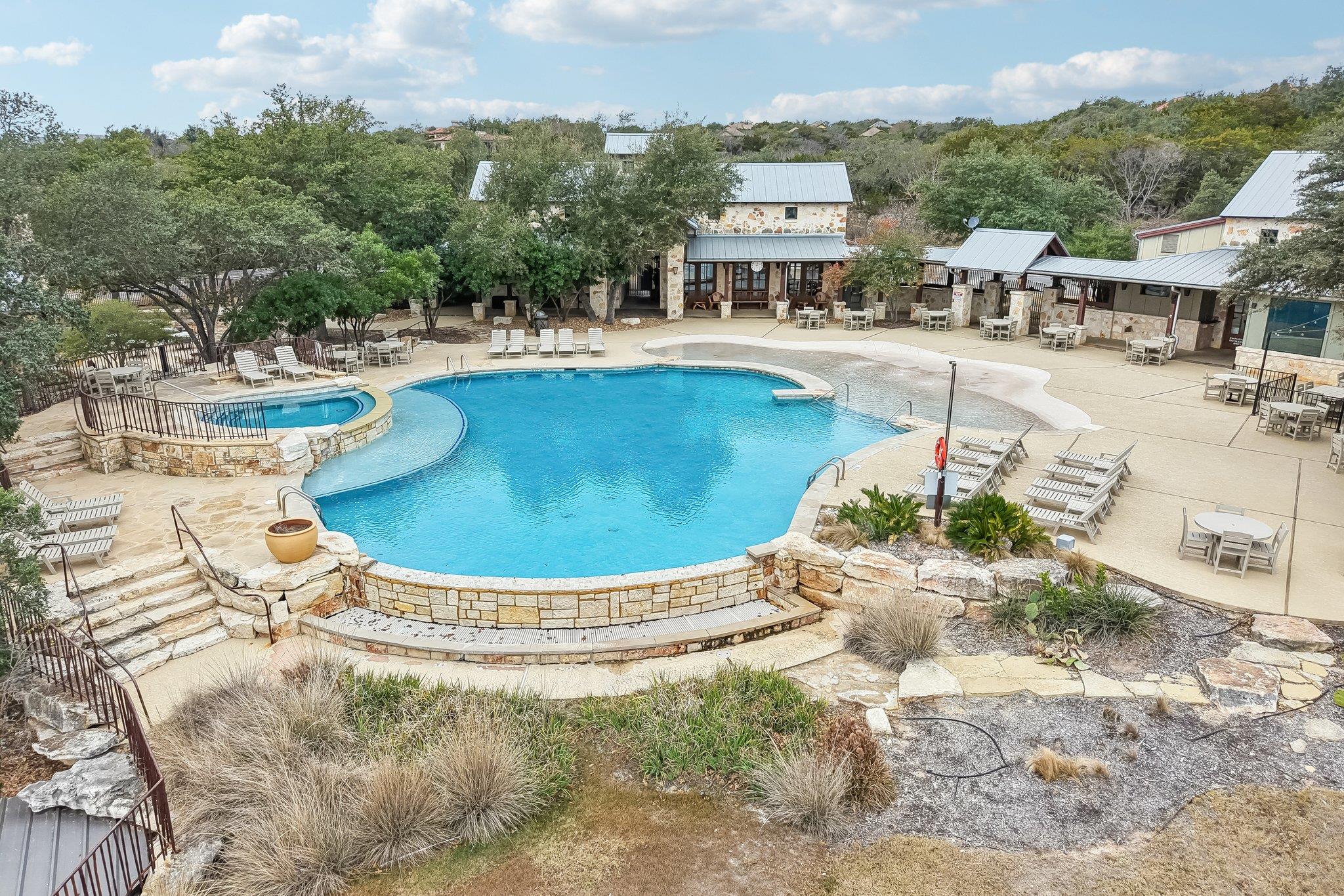 17701 Navigation Ln, Lago Vista, TX 78645