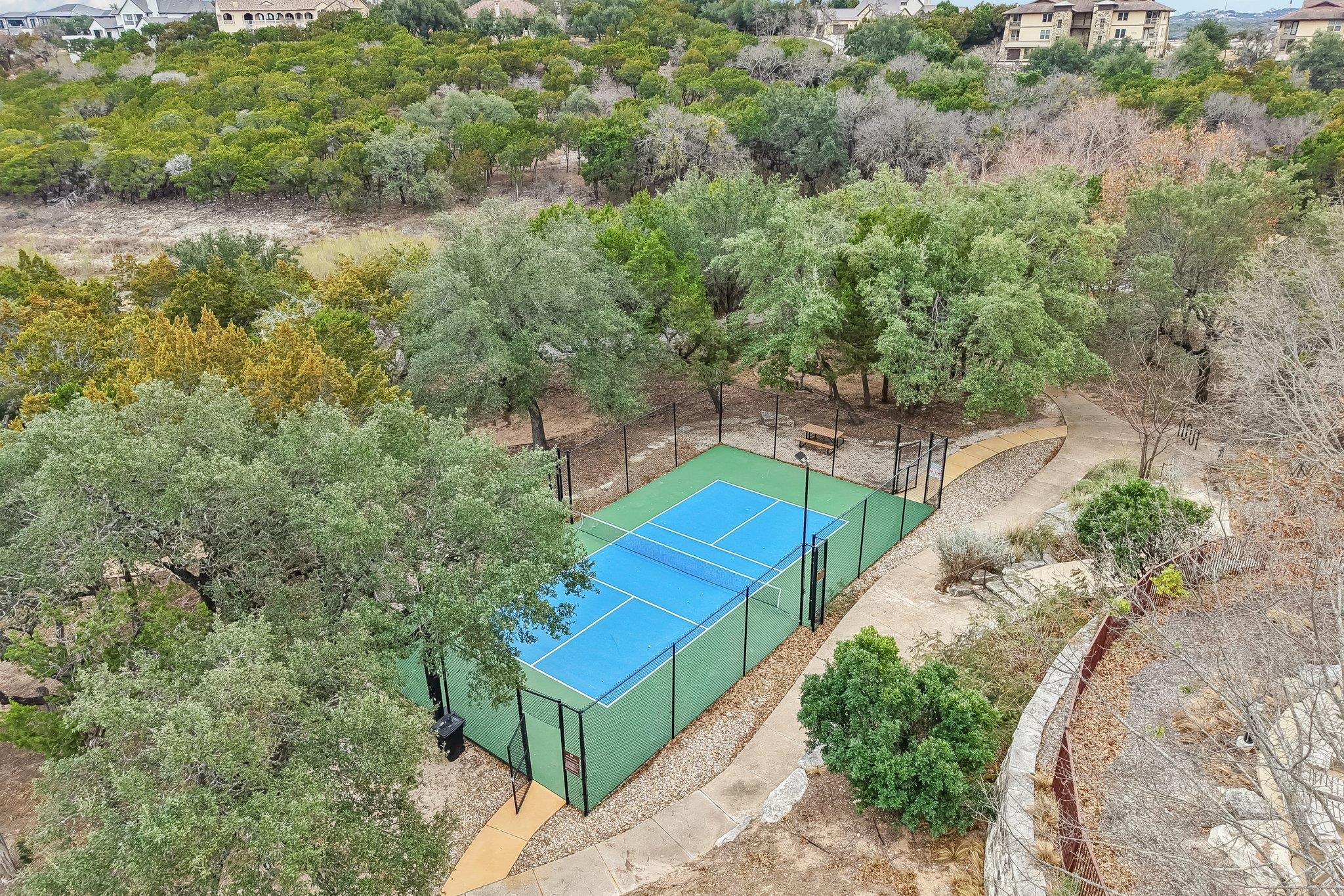 17701 Navigation Ln, Lago Vista, TX 78645