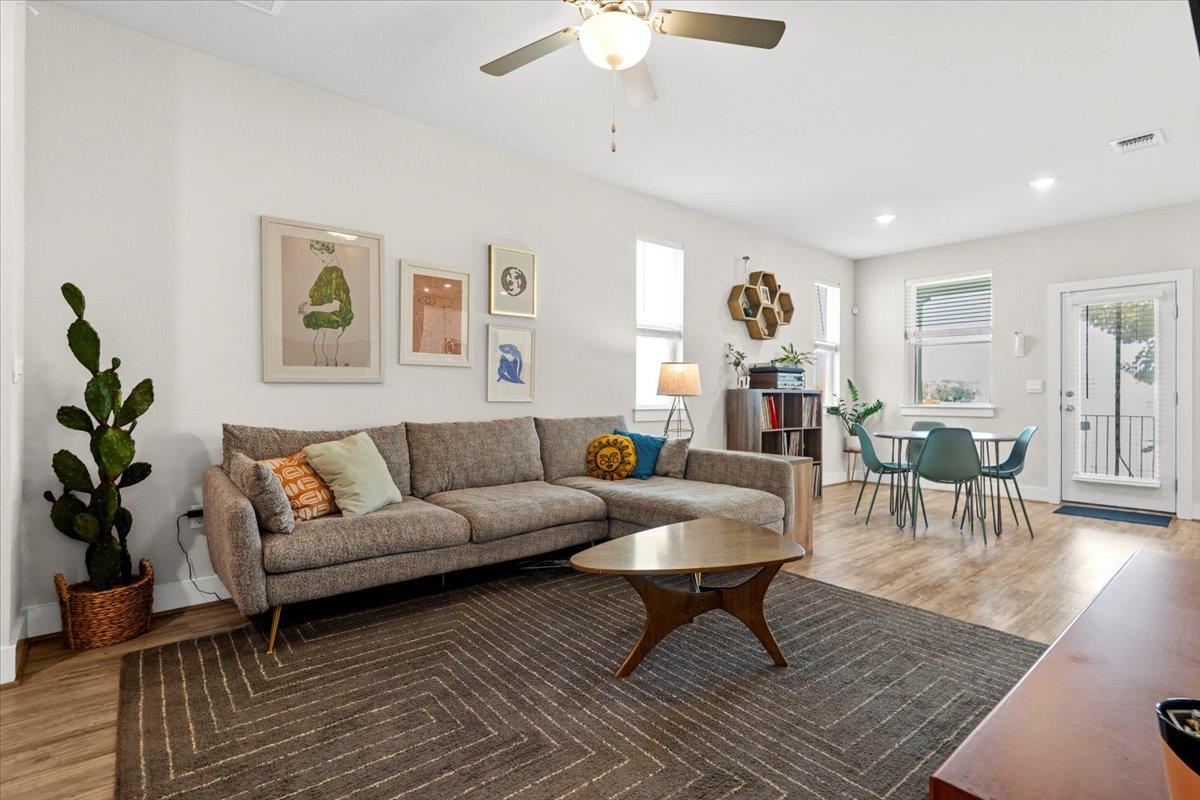 7110 Silver Star Ln, Austin, TX 78744