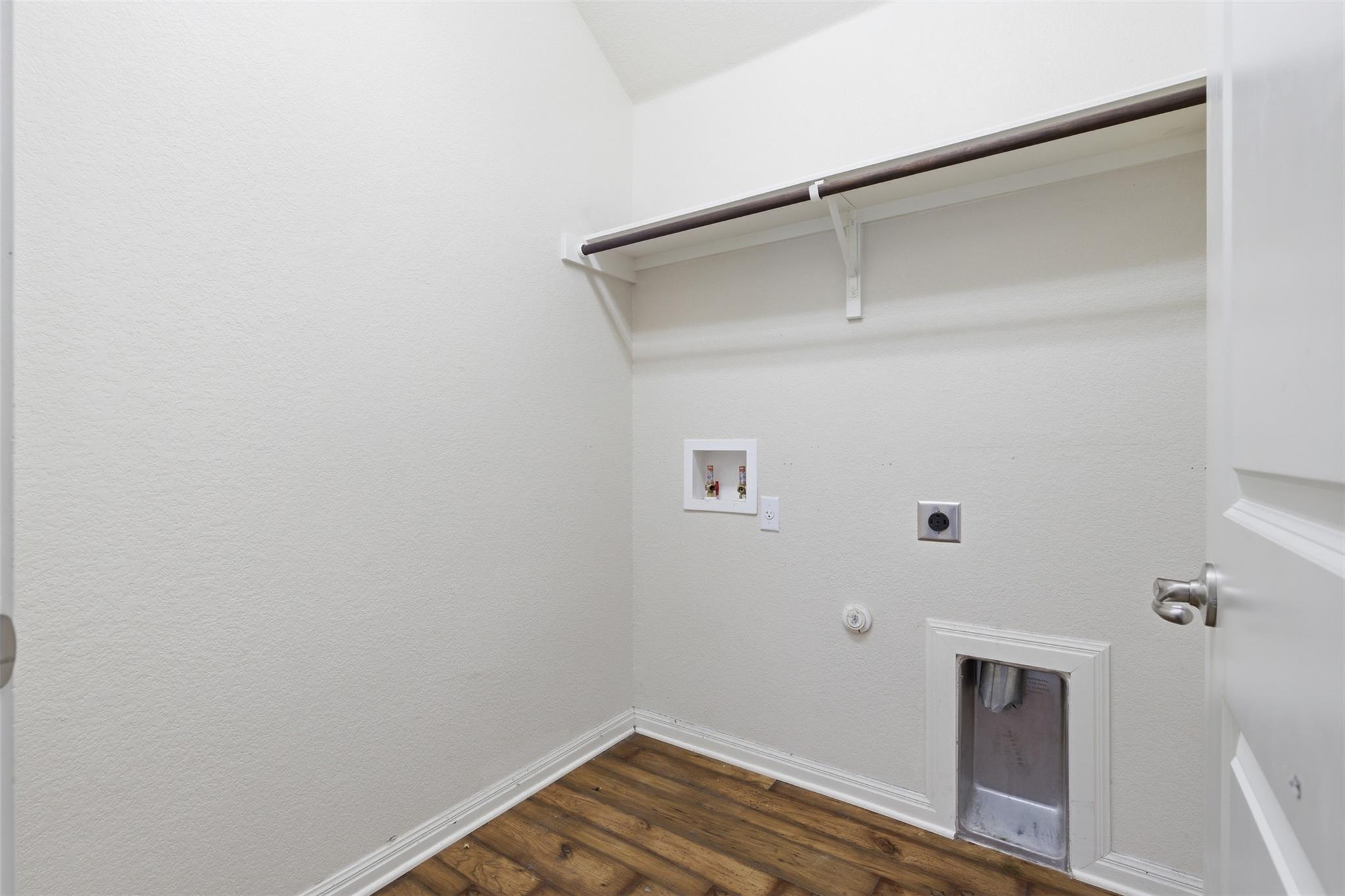 339 Sycamore St, Georgetown, TX 78633