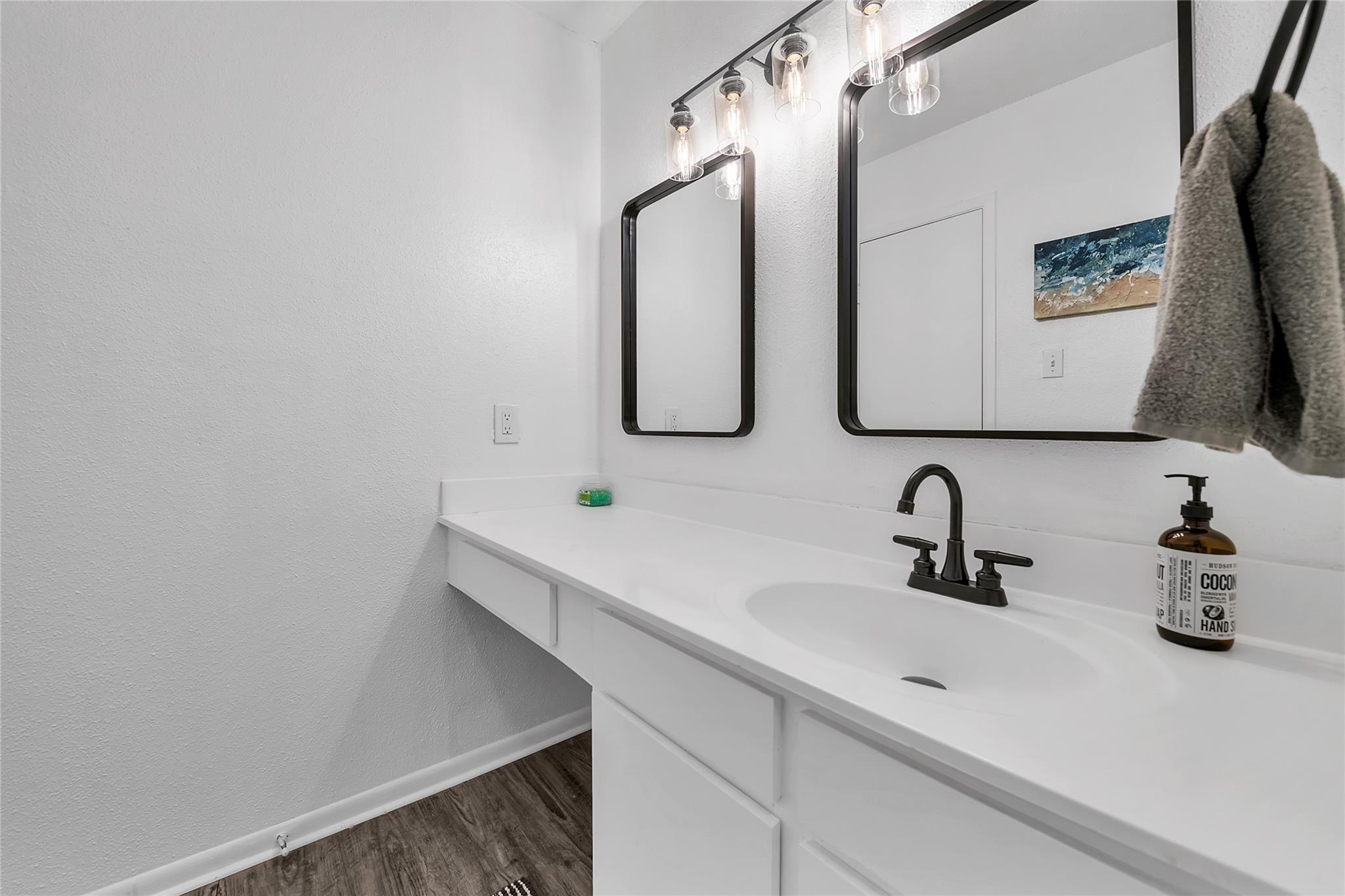 4500 E Oltorf St # D410, Austin, TX 78741