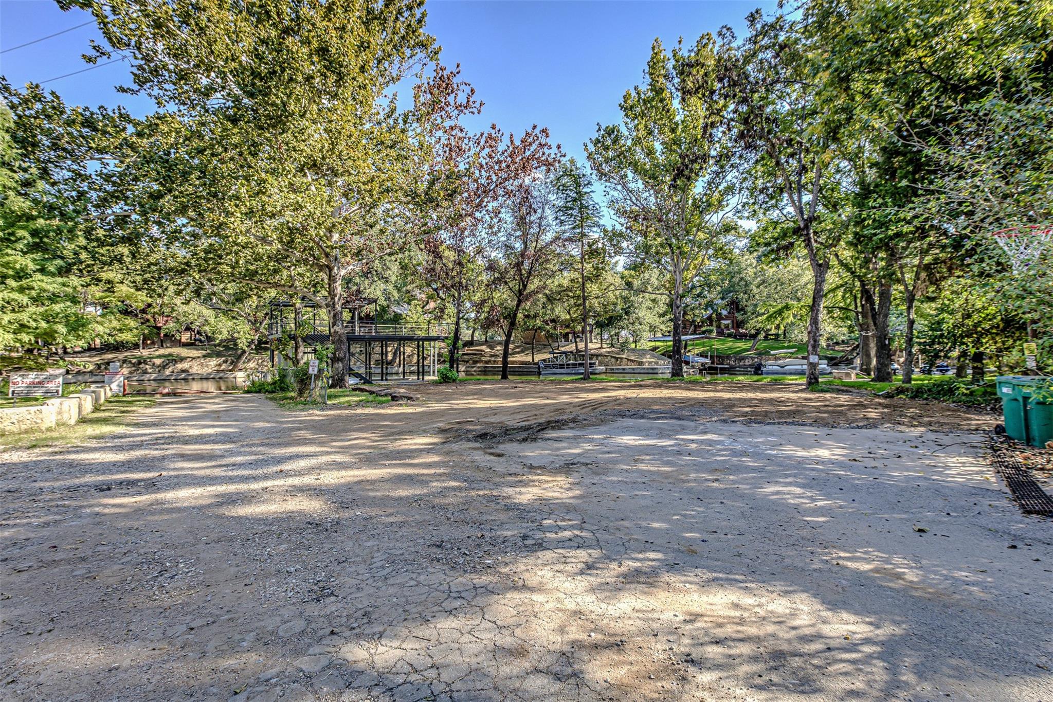 1336 S Lakeside Dr, Kingsland, TX 78611