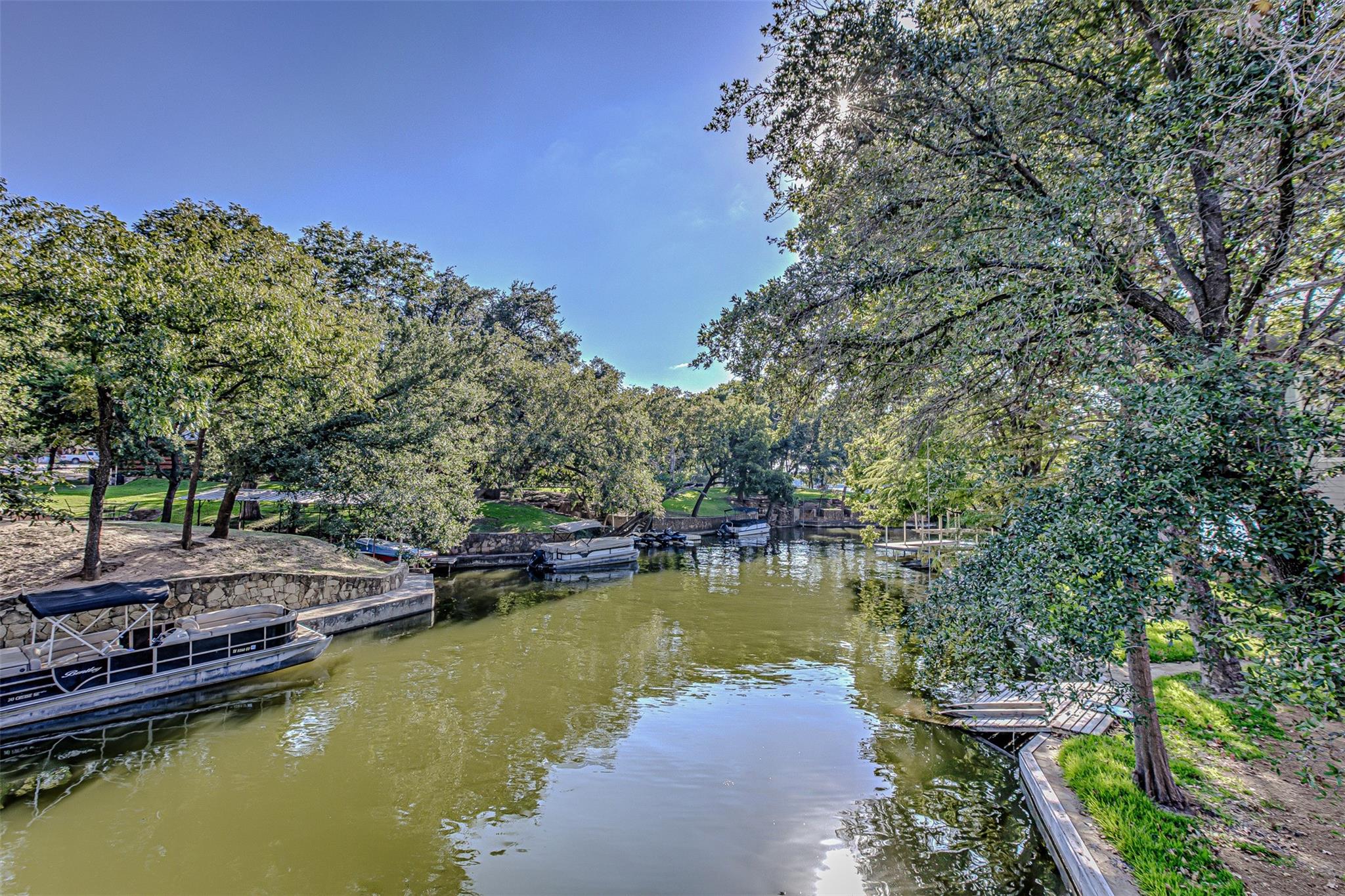 1336 S Lakeside Dr, Kingsland, TX 78611