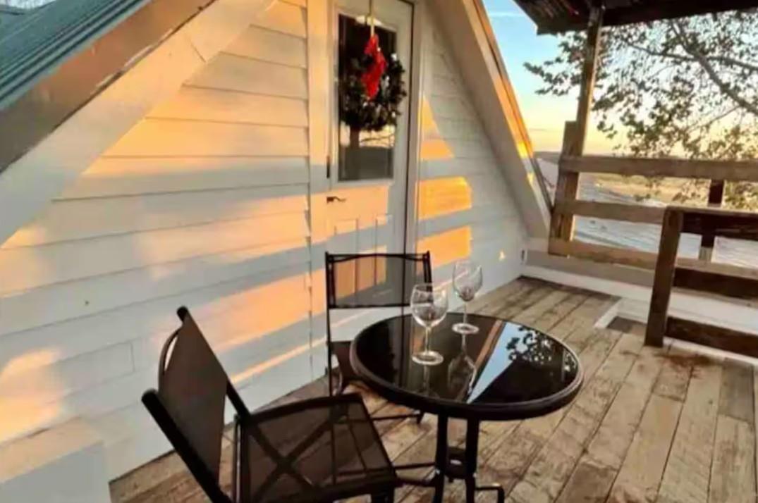 1241 Post Oak Point Rd, New Ulm, TX 78950