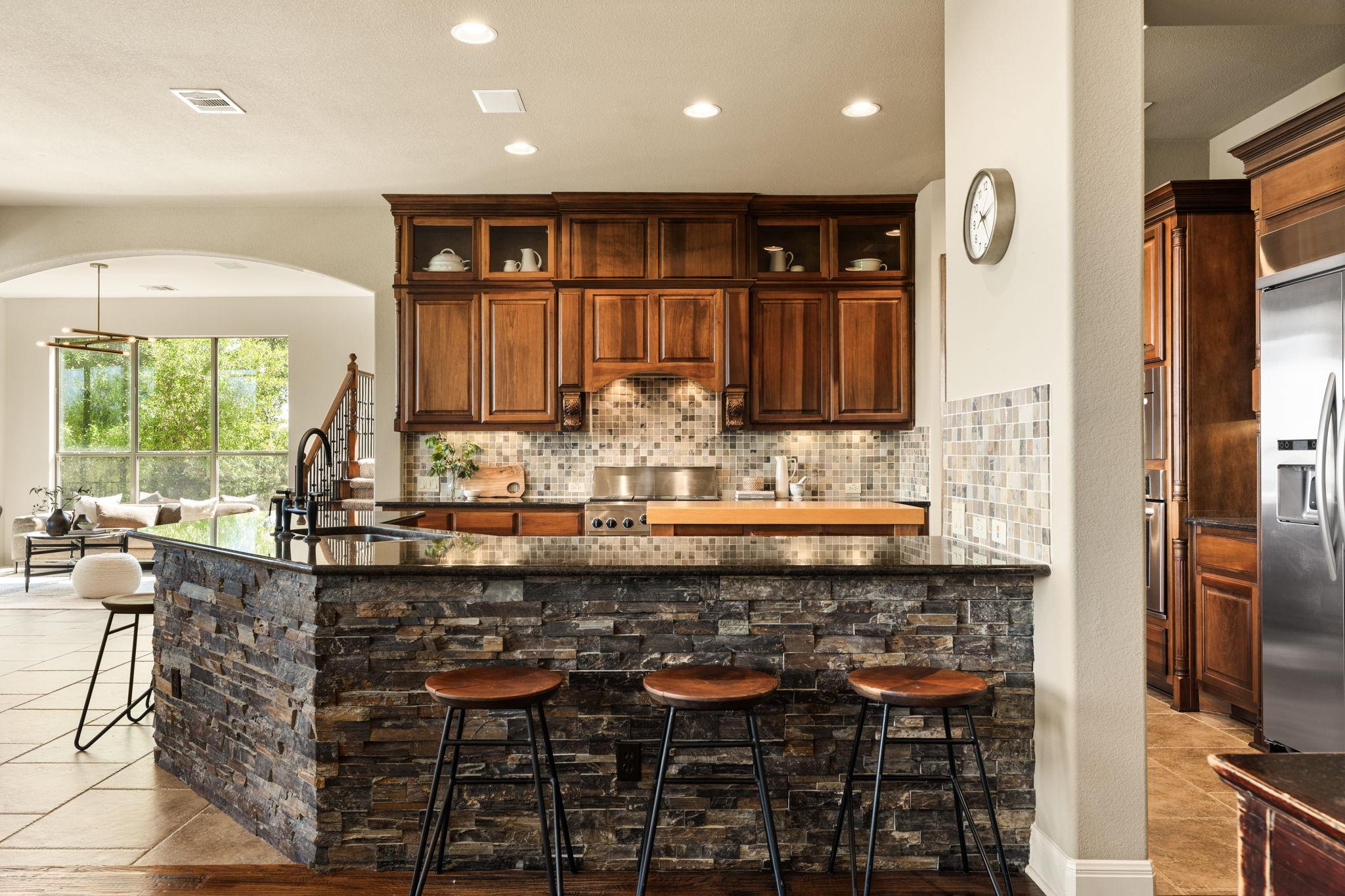 205 Emerald Ridge Dr, Austin, TX 78732