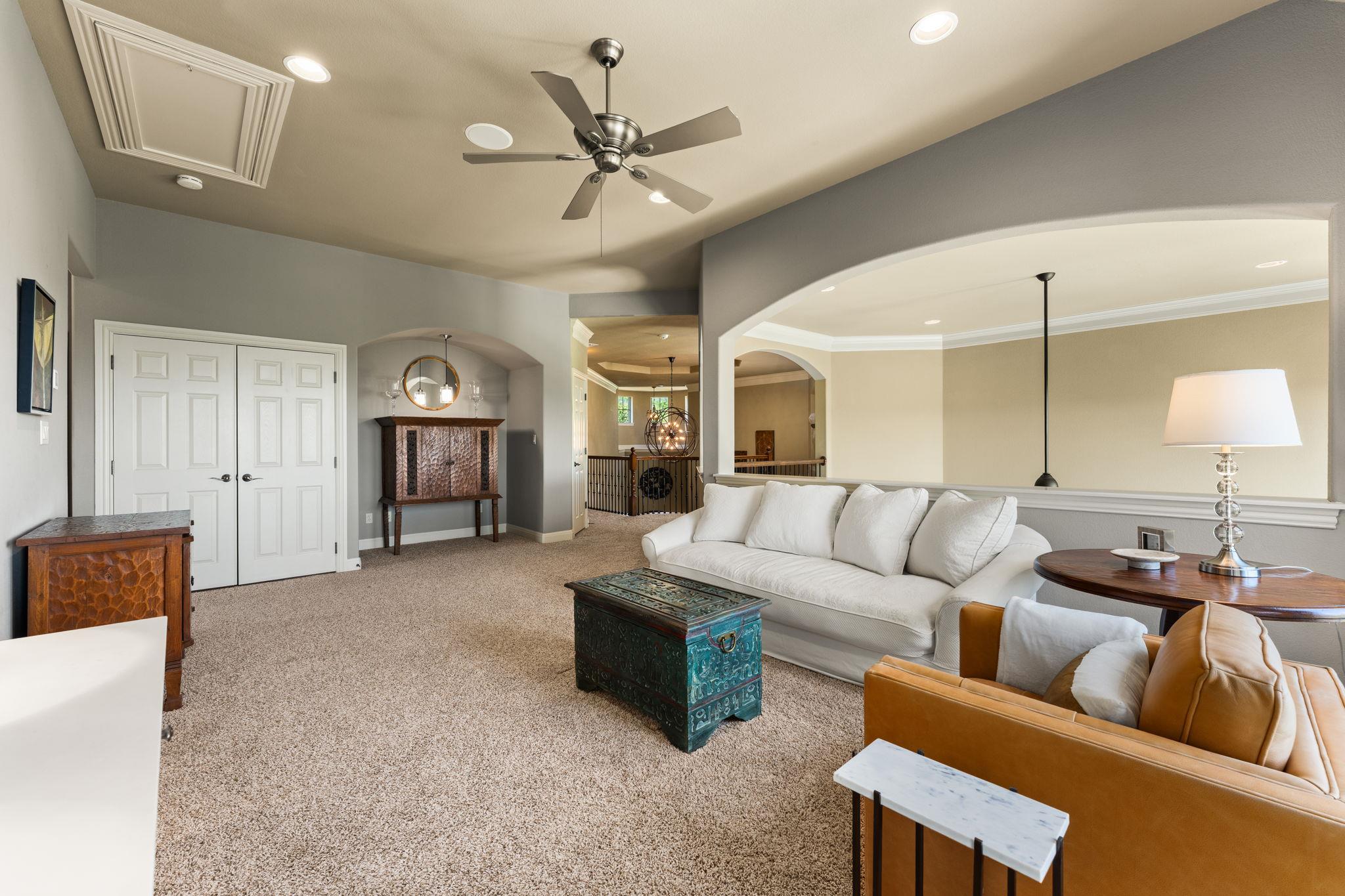 205 Emerald Ridge Dr, Austin, TX 78732