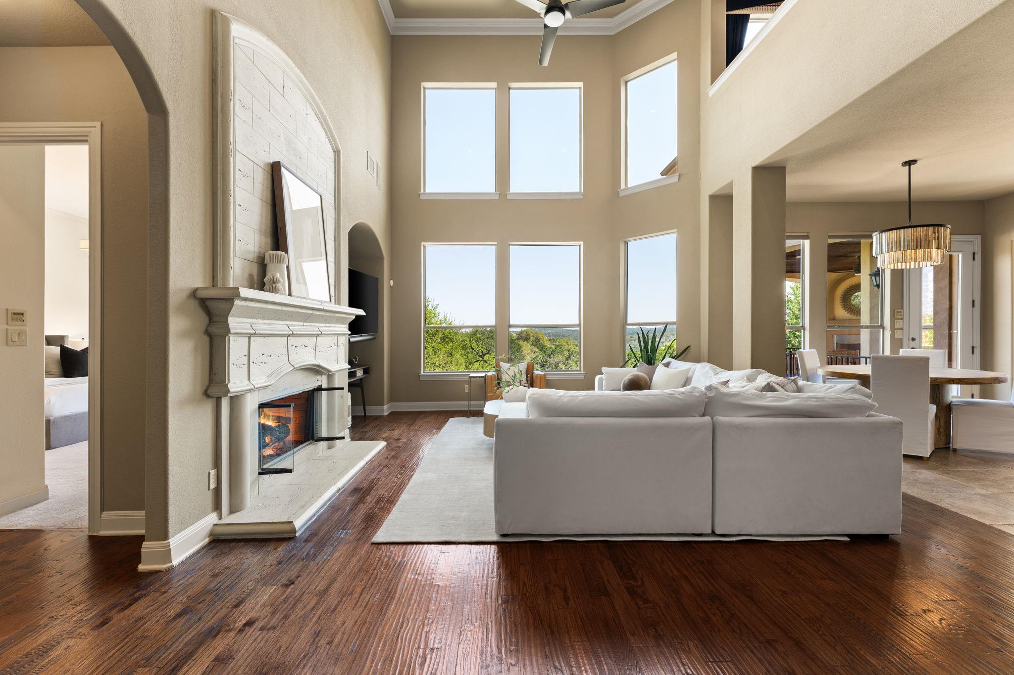 205 Emerald Ridge Dr, Austin, TX 78732