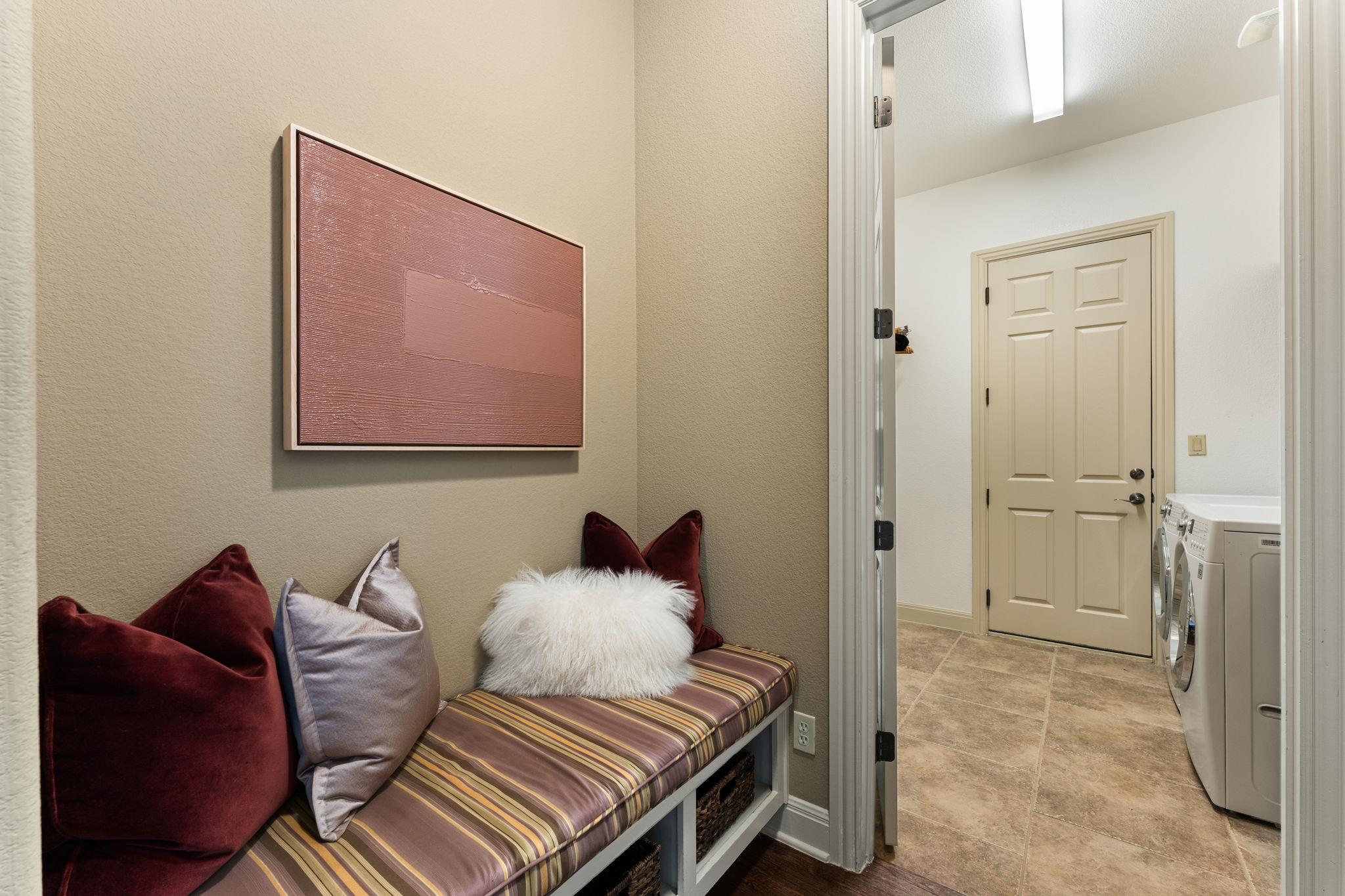 205 Emerald Ridge Dr, Austin, TX 78732